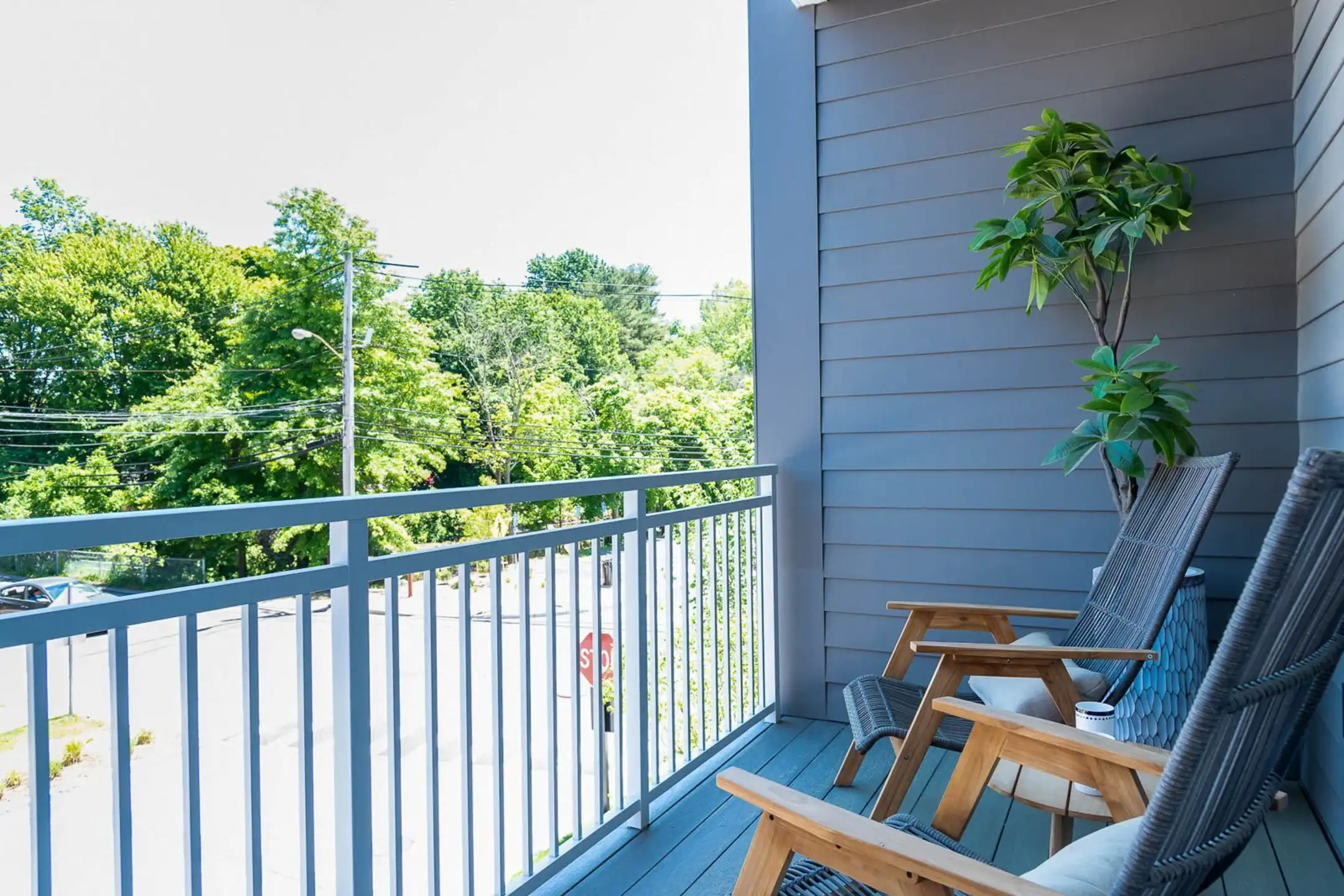 Union and West Apartments Walpole, MA 02081