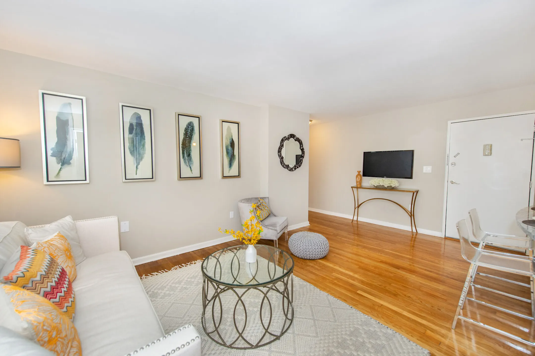 The Crossings at One Apartments Fords, NJ 08863