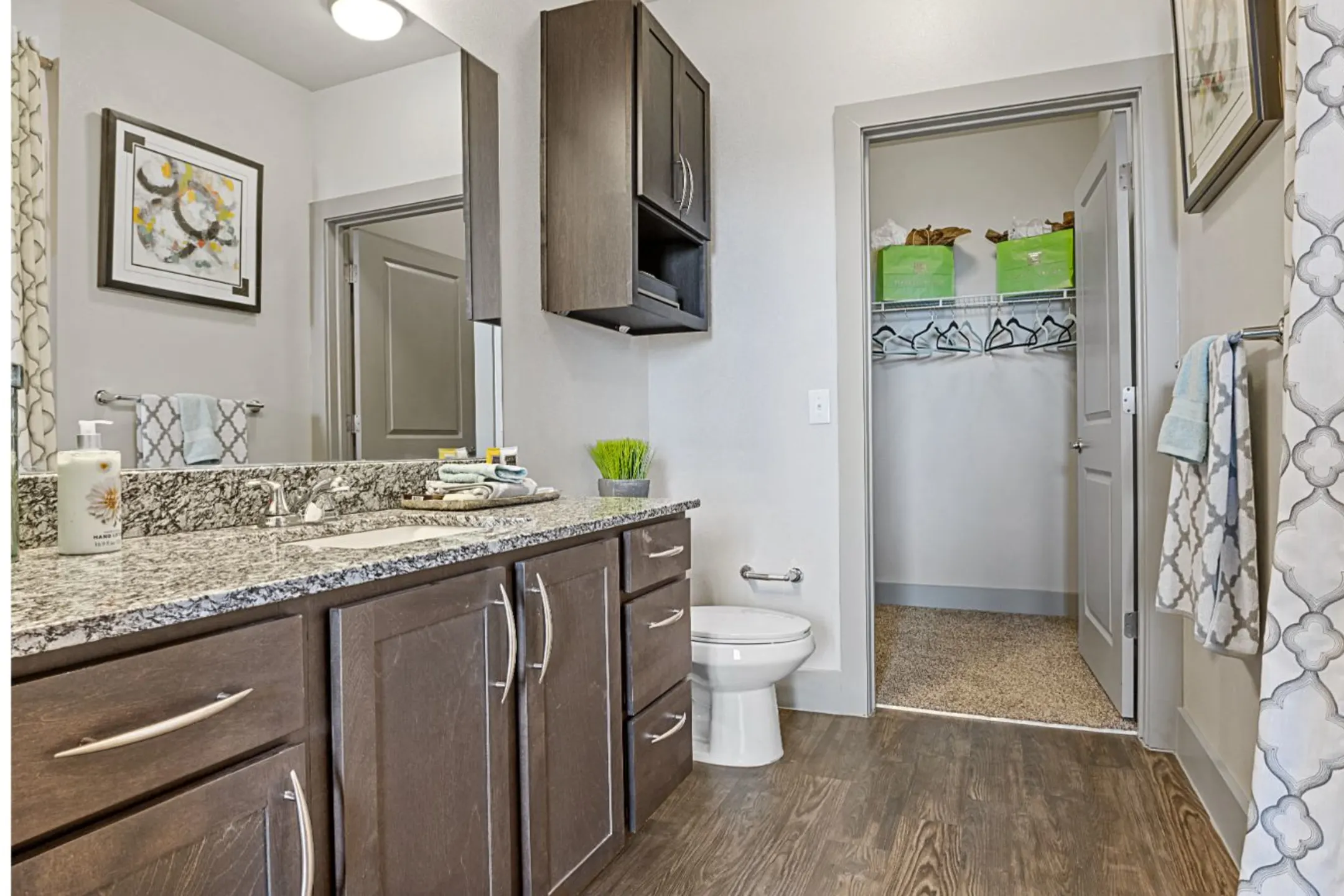 Oaks On Marketplace 20400 Marketplace Ave Kyle, TX Apartments for