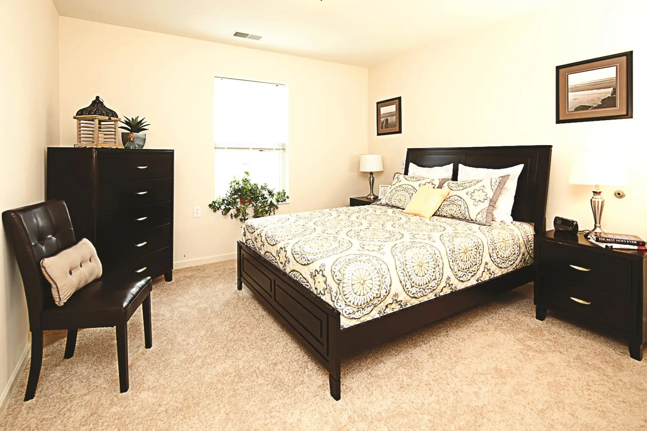 Oak Hill Senior Apartments Apartments Taylor, PA 18517