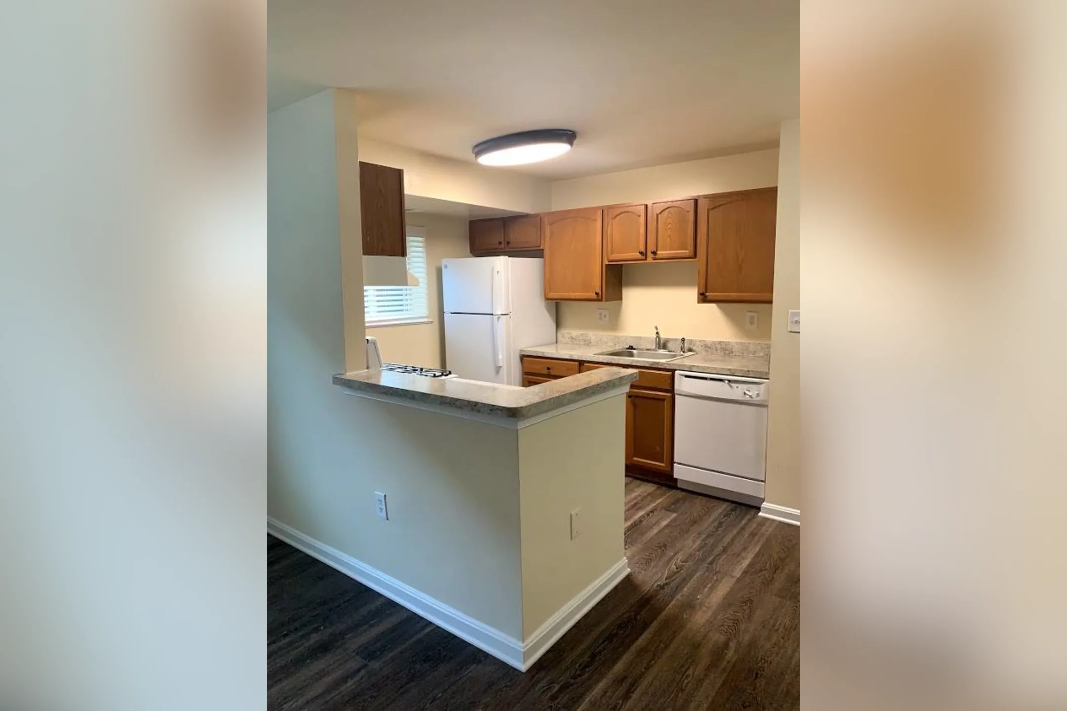 Broadstone at River Oaks 3119 Chesapeake Dr Dumfries, VA Apartments