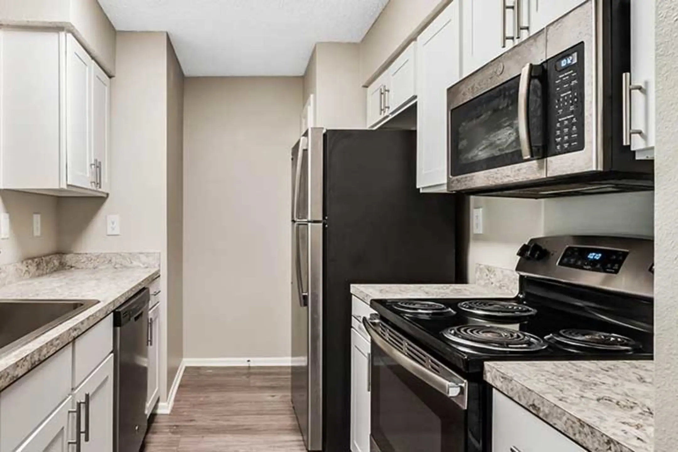 Kitchen - Newport Colony - Casselberry, FL