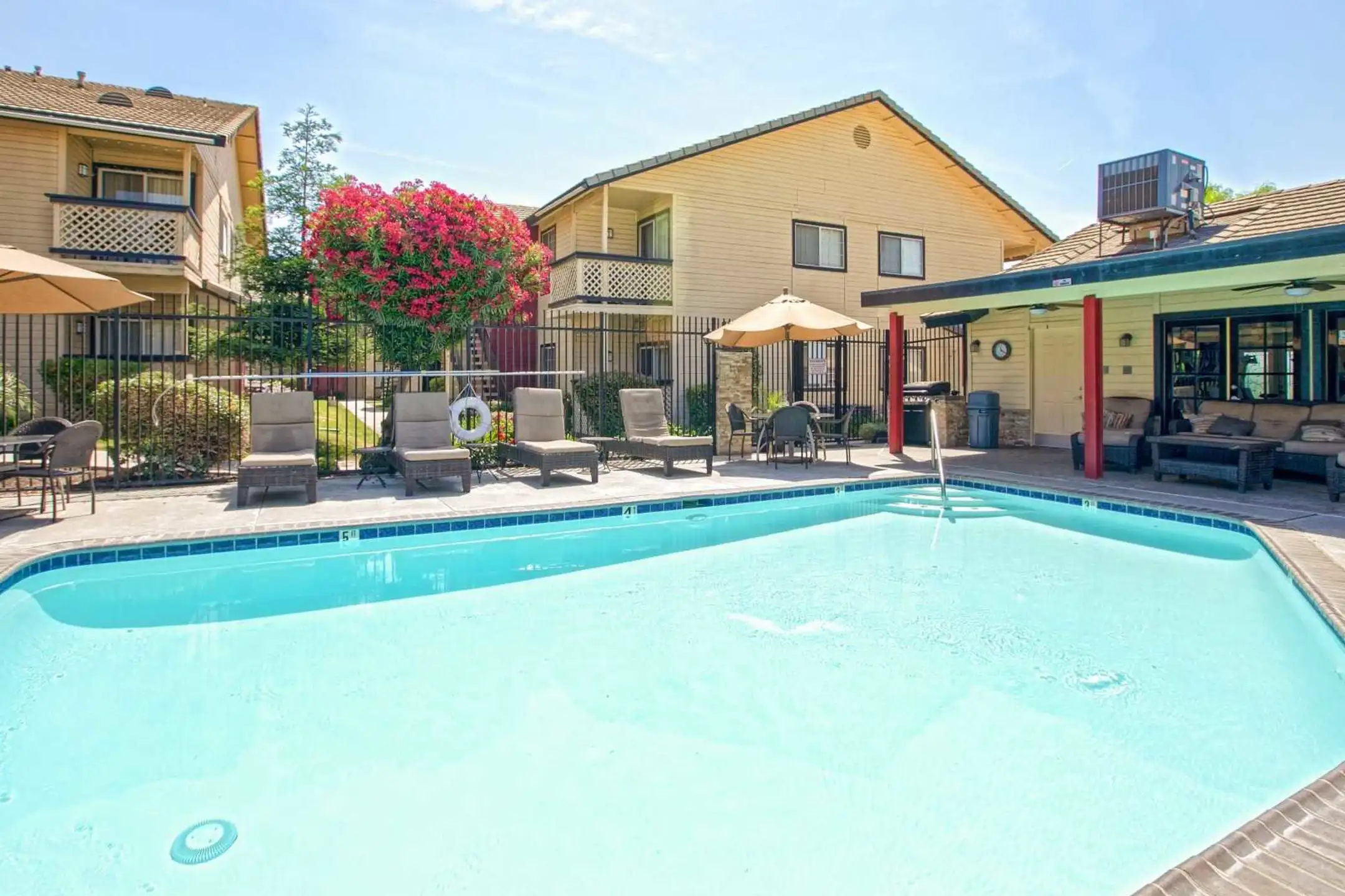 Whispering Meadows Apartments Bakersfield Ca