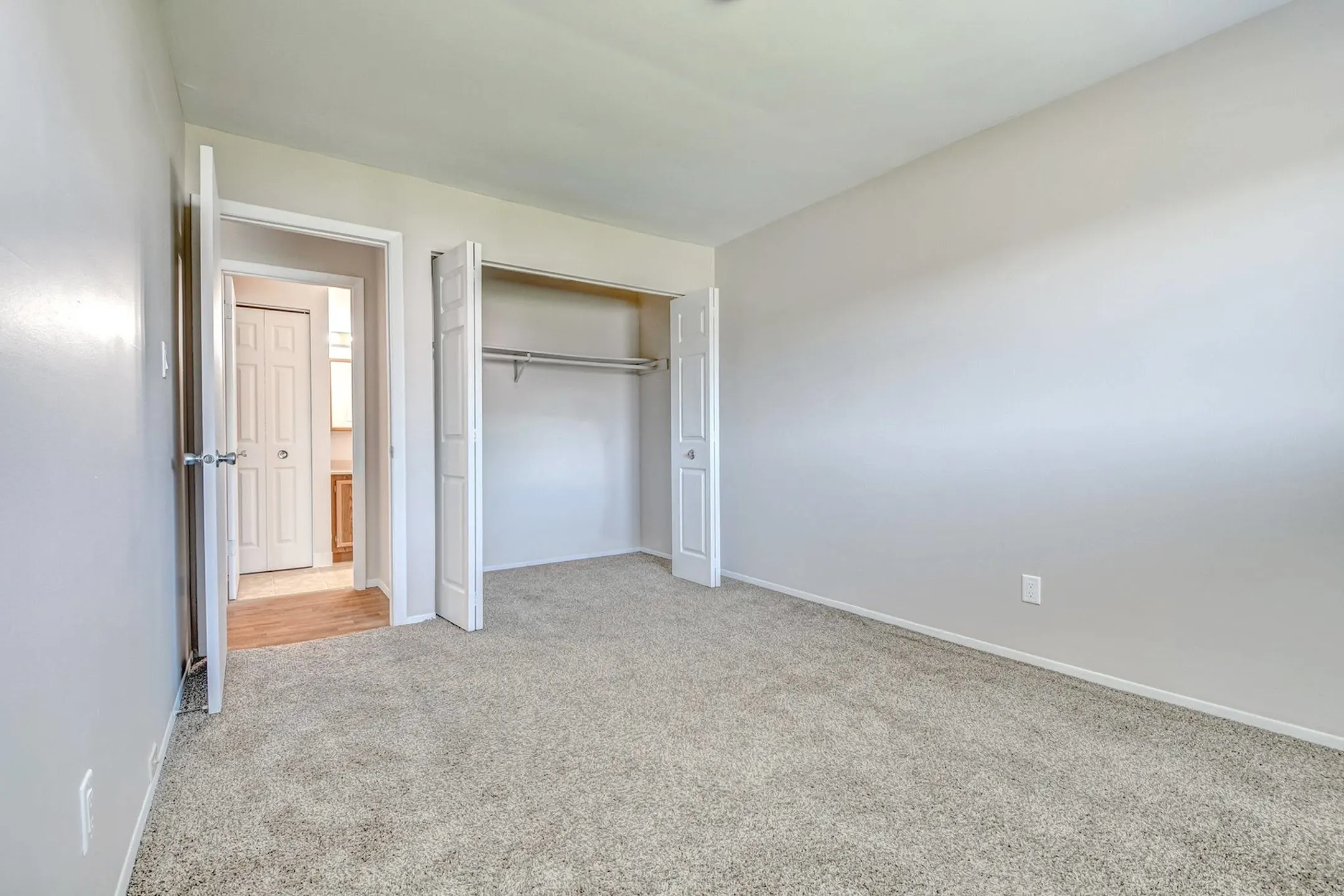 Bedroom - Hidden Creek - Crown Point, IN