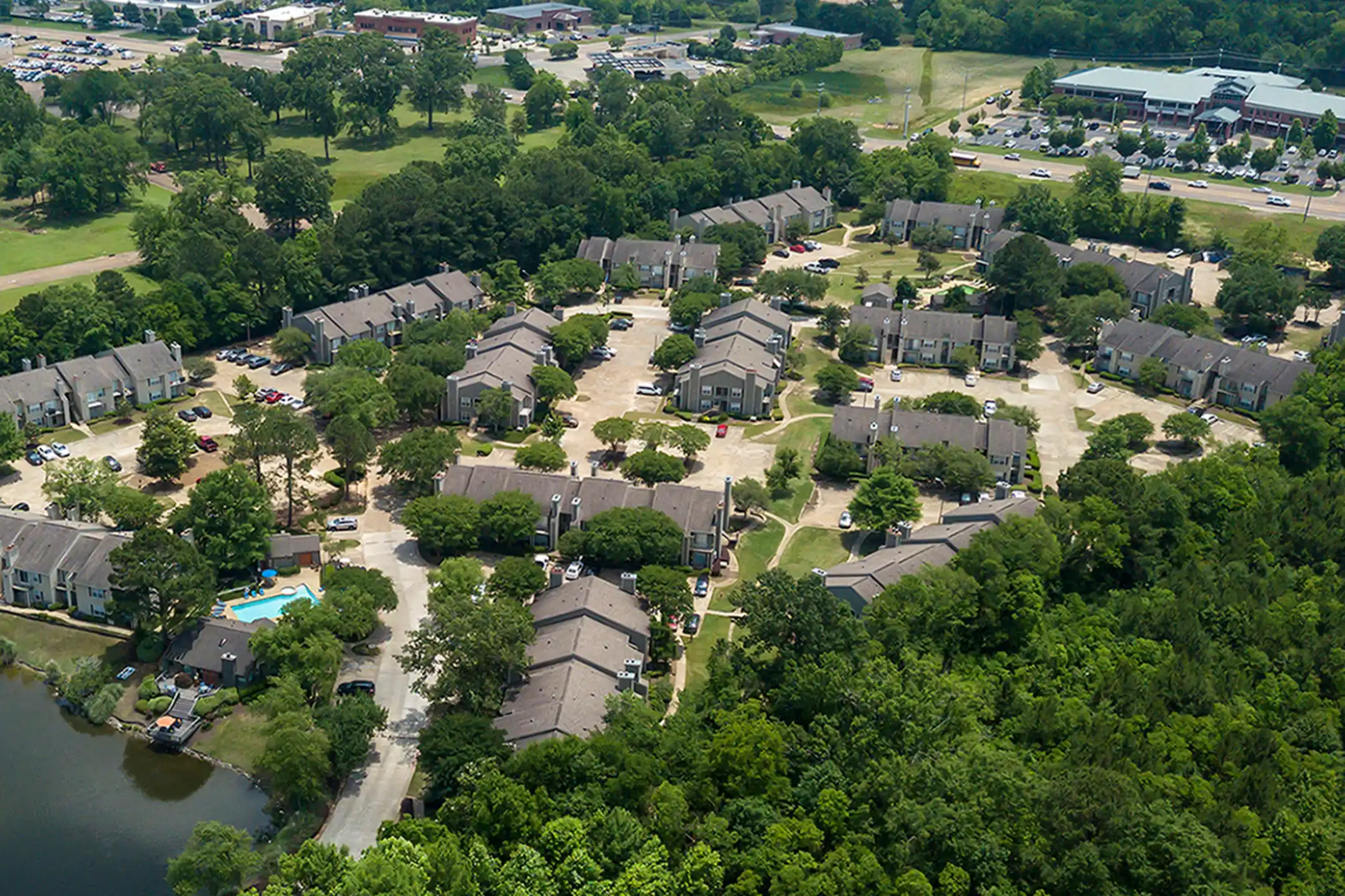 Reflection Pointe Apartments Flowood, MS 39232