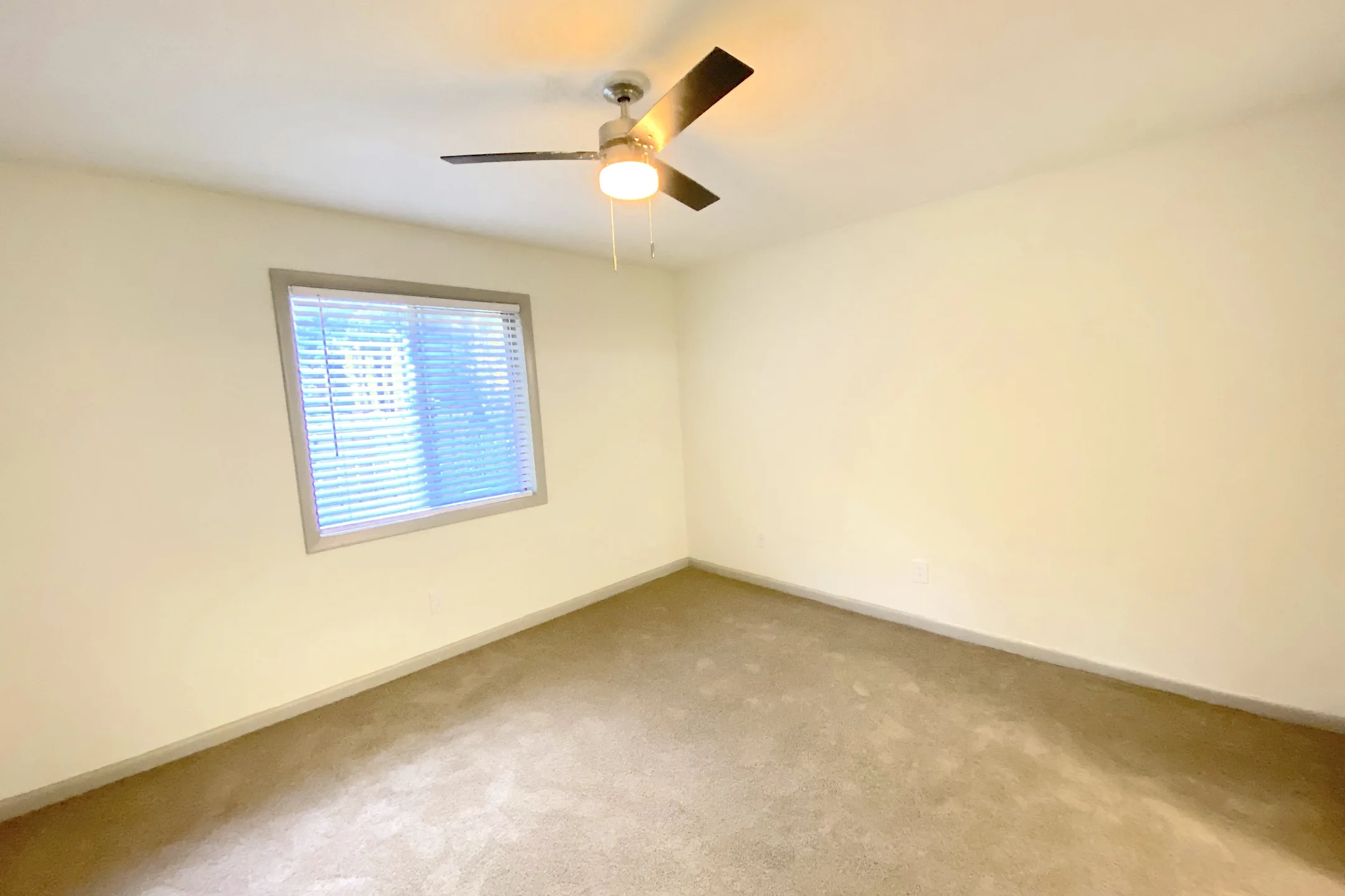 Bedroom - The Retreat at Greenbriar - Atlanta, GA