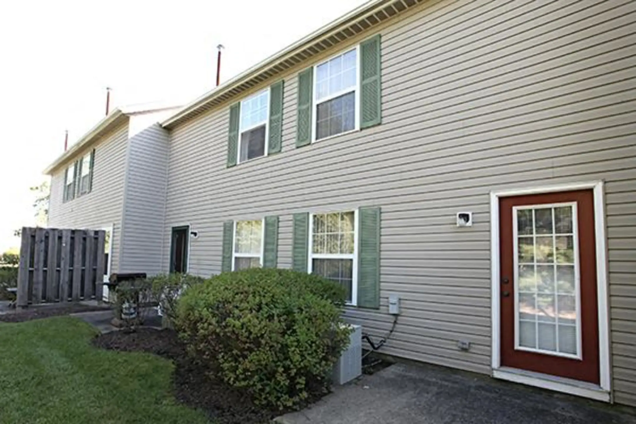 Mannington Place Townhomes 4320 Mannington Blvd Stow, OH Apartments