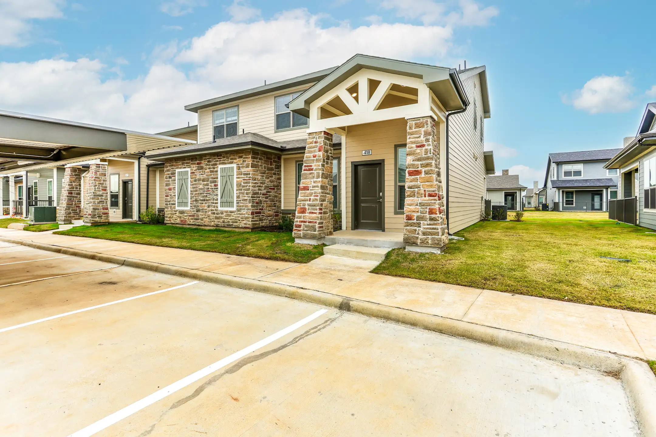 Apartments In Waller County