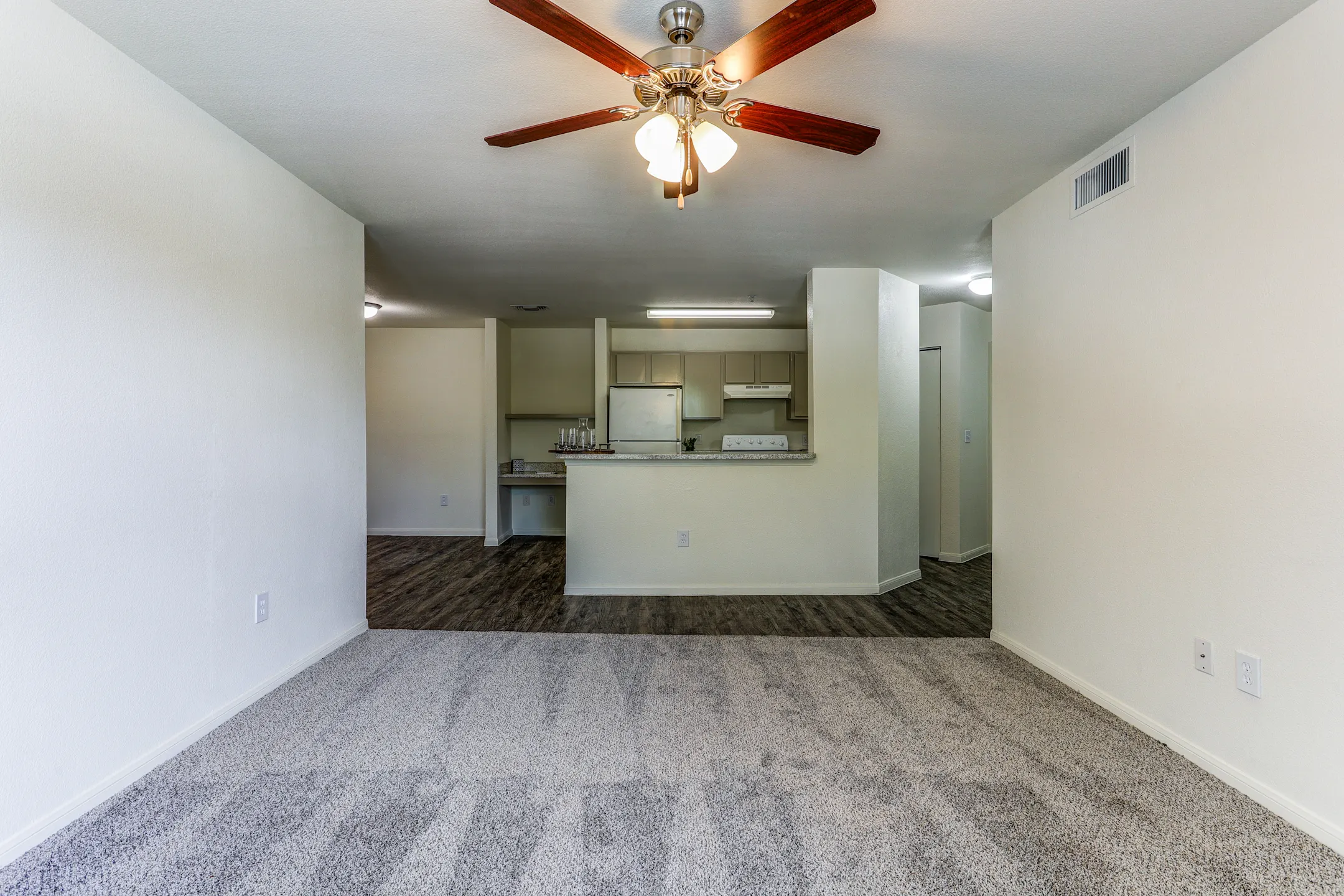 Kimberly Pointe Apartments Houston, TX 77090