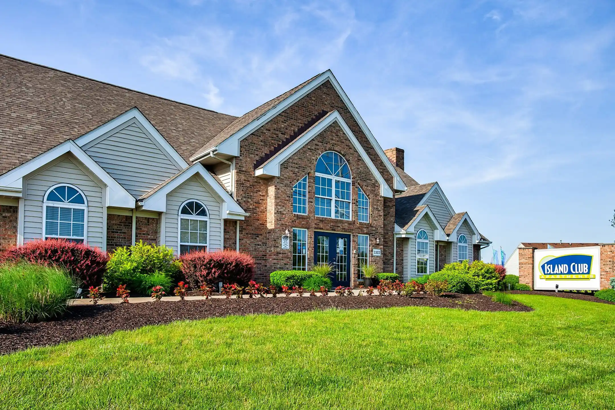 Island Club Apartments 2302 E Wallen Rd Fort Wayne, IN Apartments