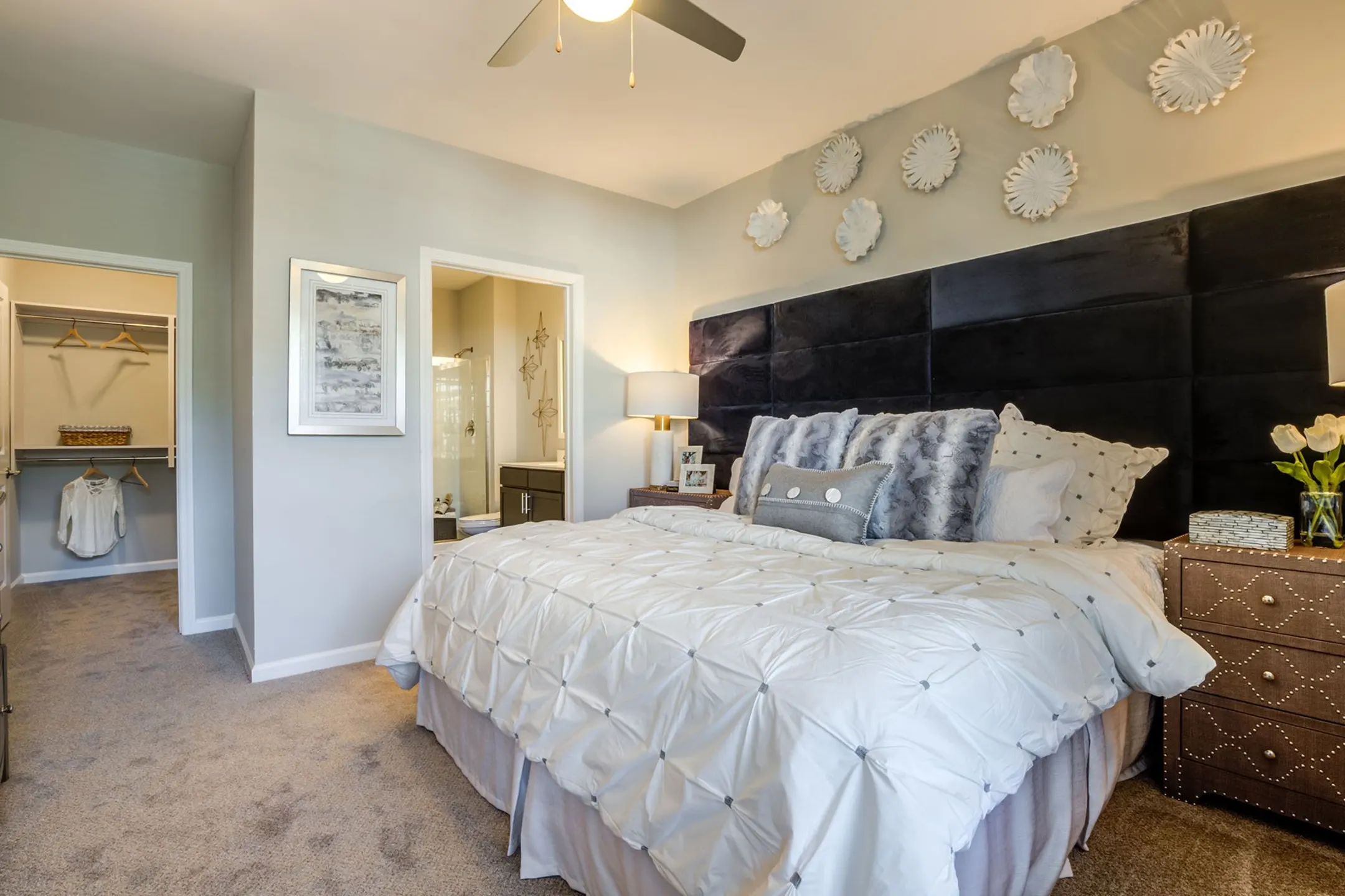 The Grove at Carolina Park 1385 Classis Ct Ste. 100 Mount Pleasant