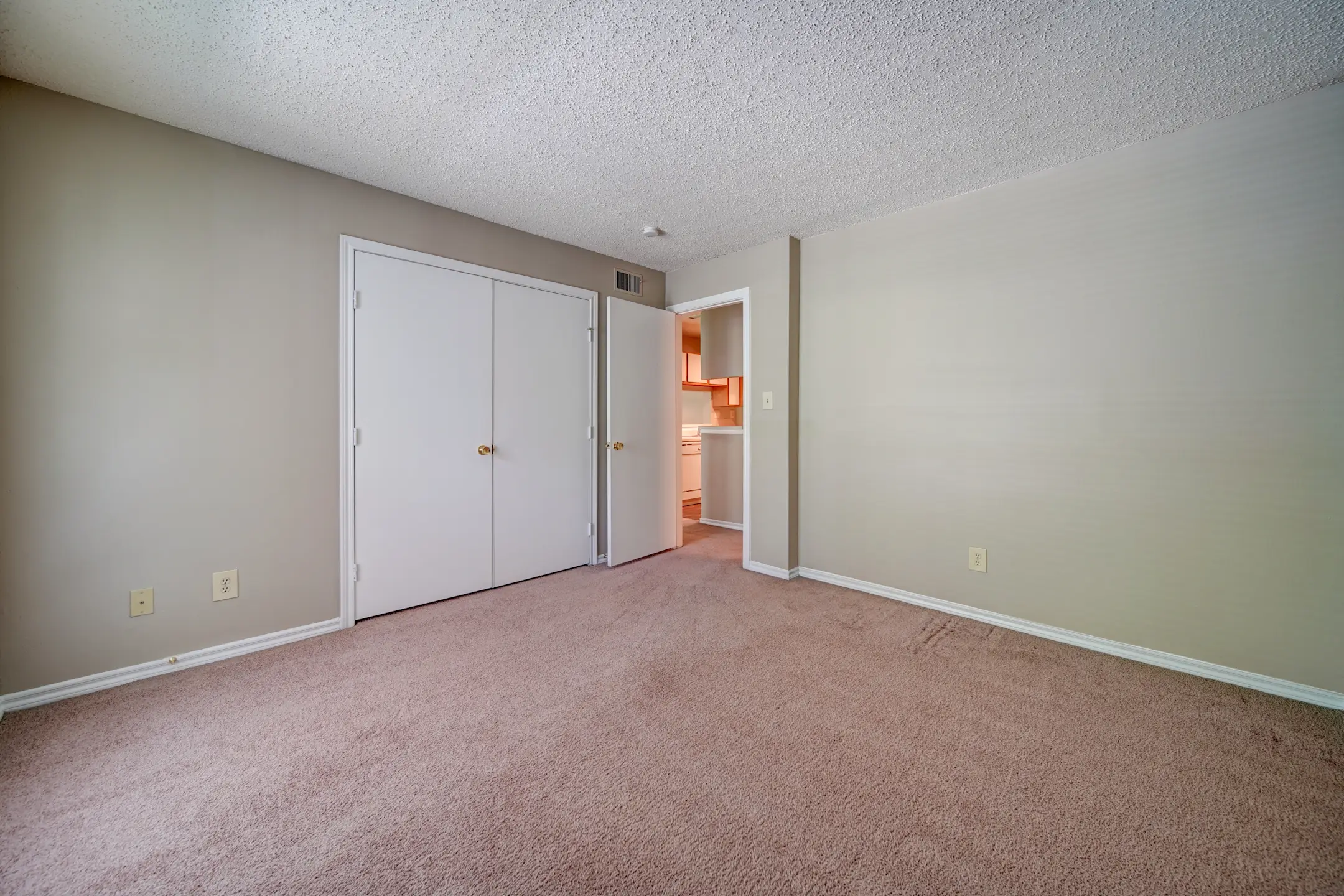 Sedgefield Apartments 4755 Country Club Rd WinstonSalem, NC