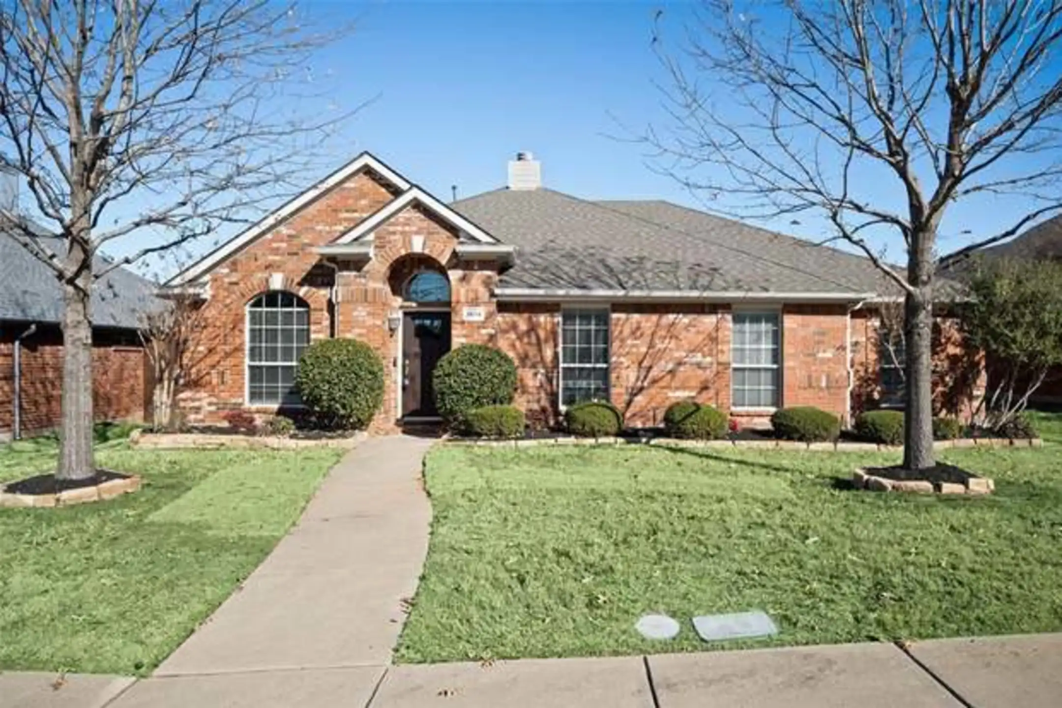1034 Colleton Ln  