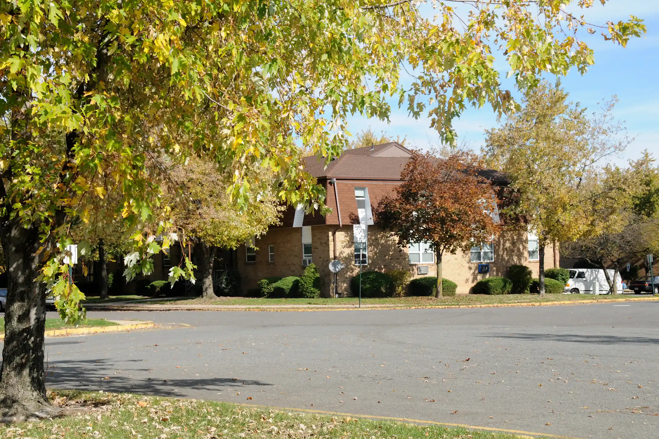 Florida Grove Manor and Arms Apartments Keasbey, NJ 08832