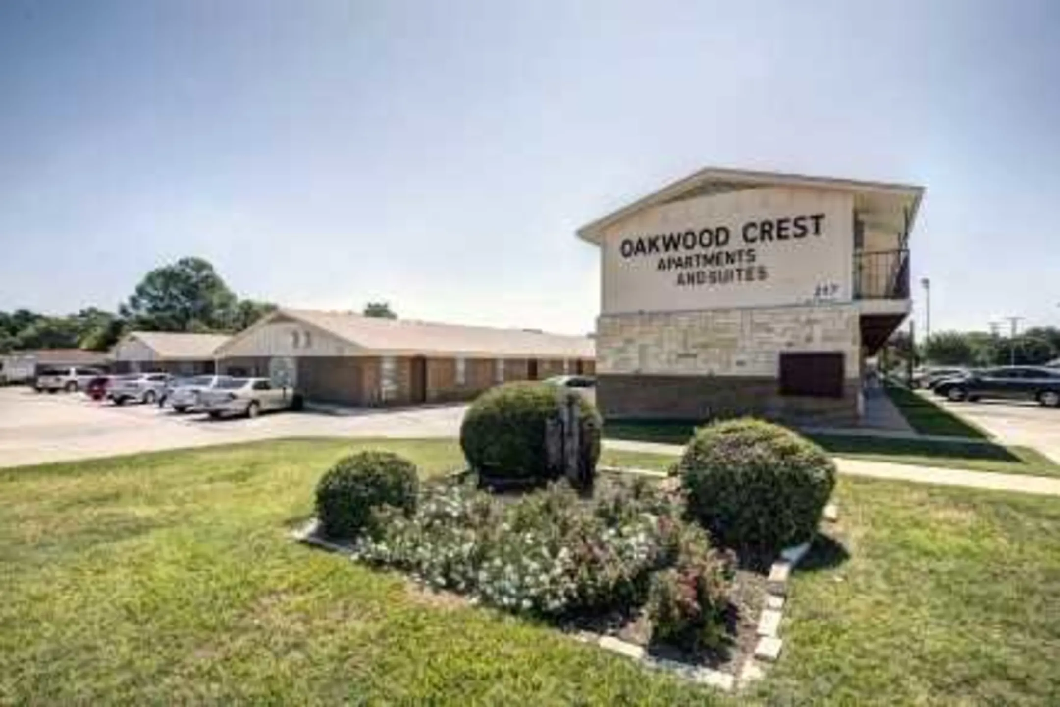 Oakwood Crest Furnished Apartments 231 Martha St Euless, TX Apartments for Rent Rent.