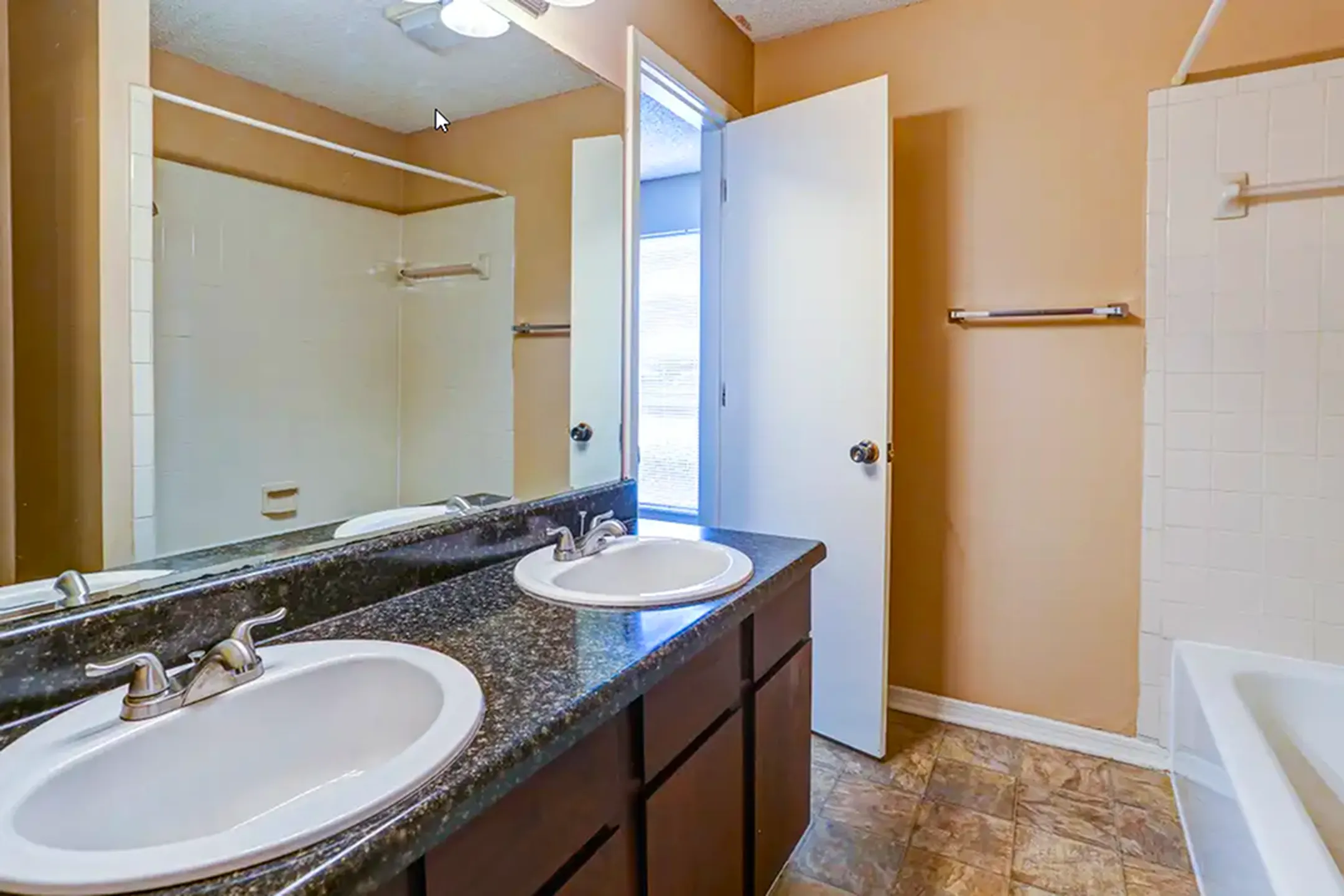 The Fairway At Fianna Hills 2100 Brooken Hill Dr Fort Smith, AR