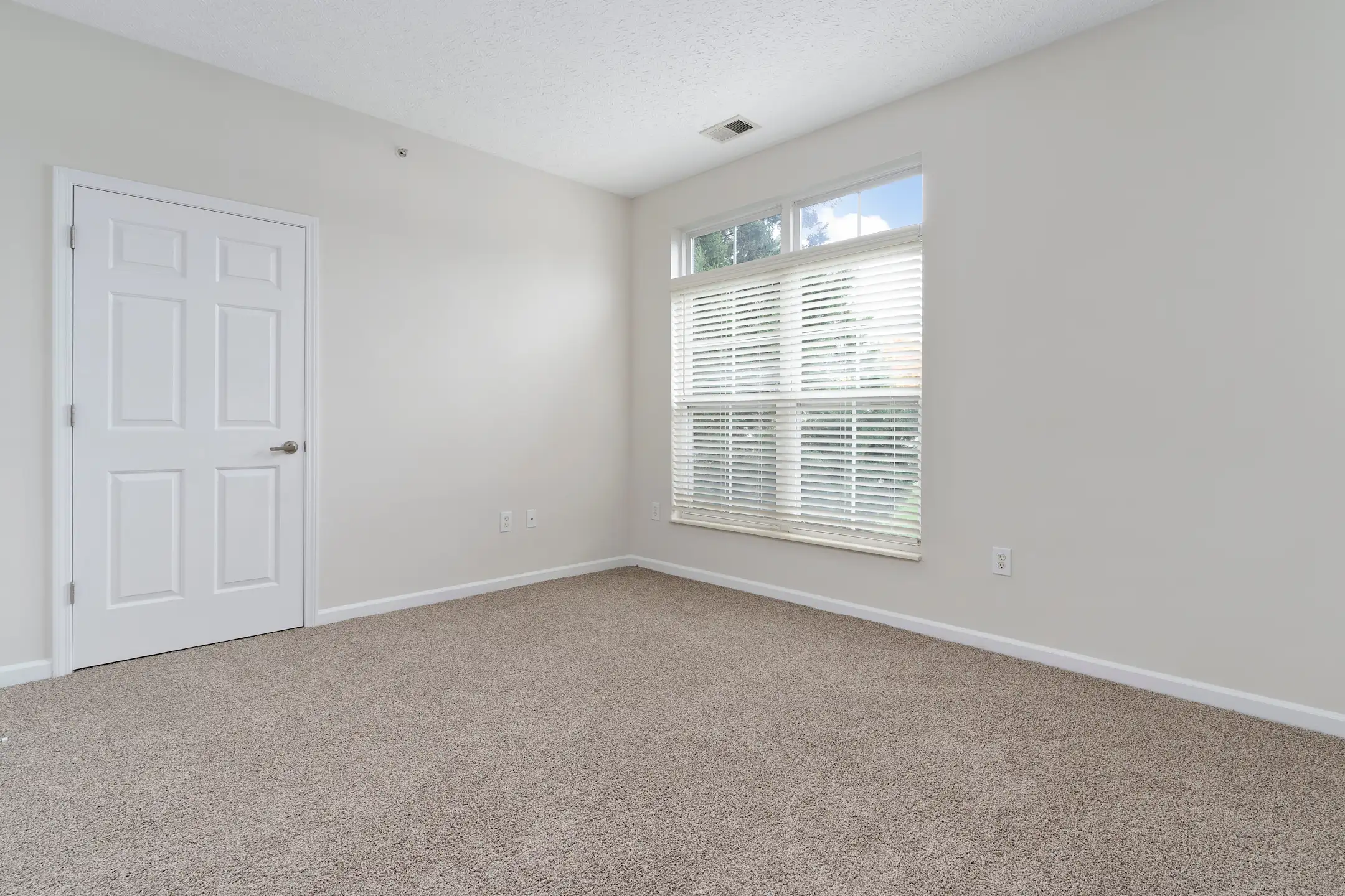 Bedroom - The Charleston - Columbus, OH