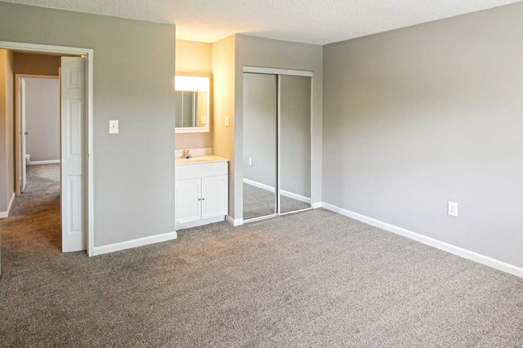 Bedroom - The Summit at Mill Creek - Lancaster, PA