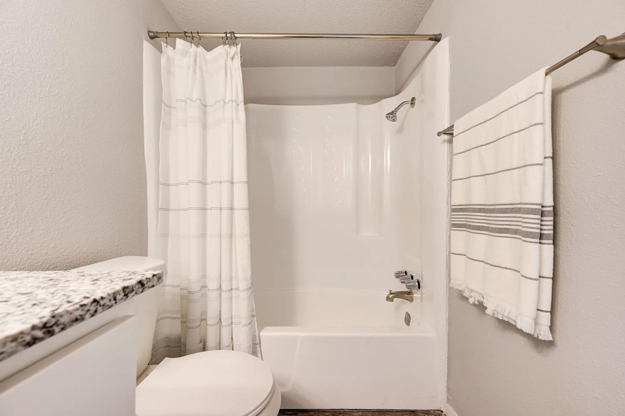 The Brickson Apartments 4211 North Youngs Boulevard Oklahoma City