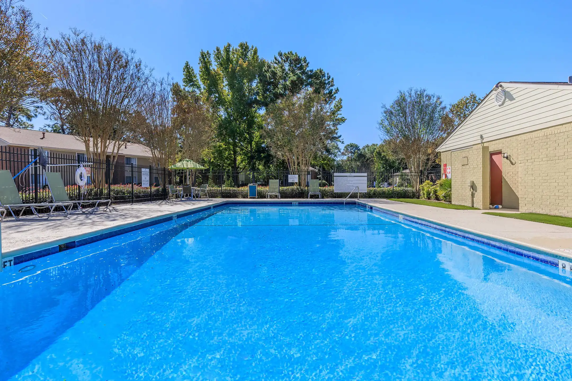 Ridgewood Apartments 12008 Middleground Rd Savannah, GA Apartments