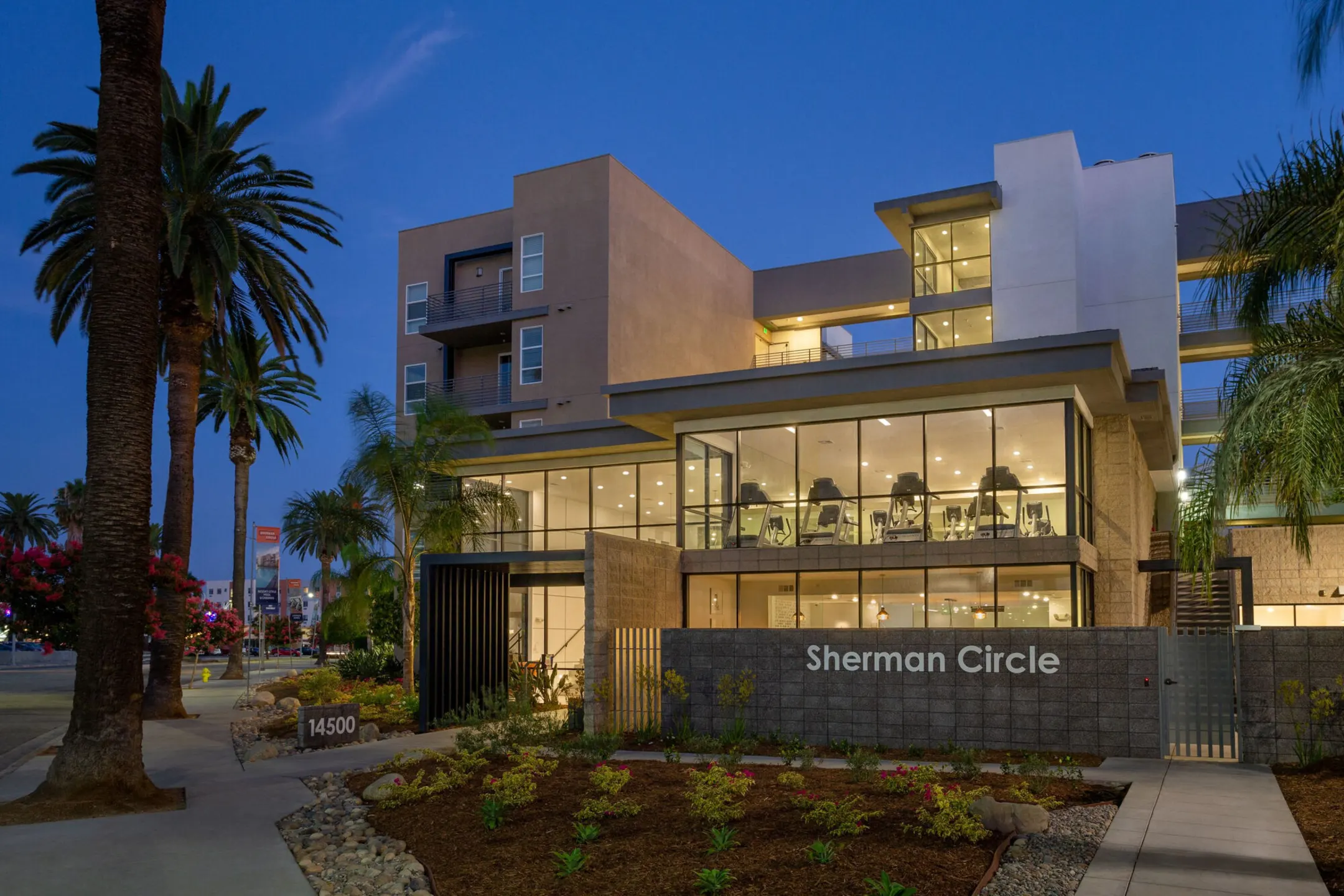 Sherman Circle - Van Nuys, CA