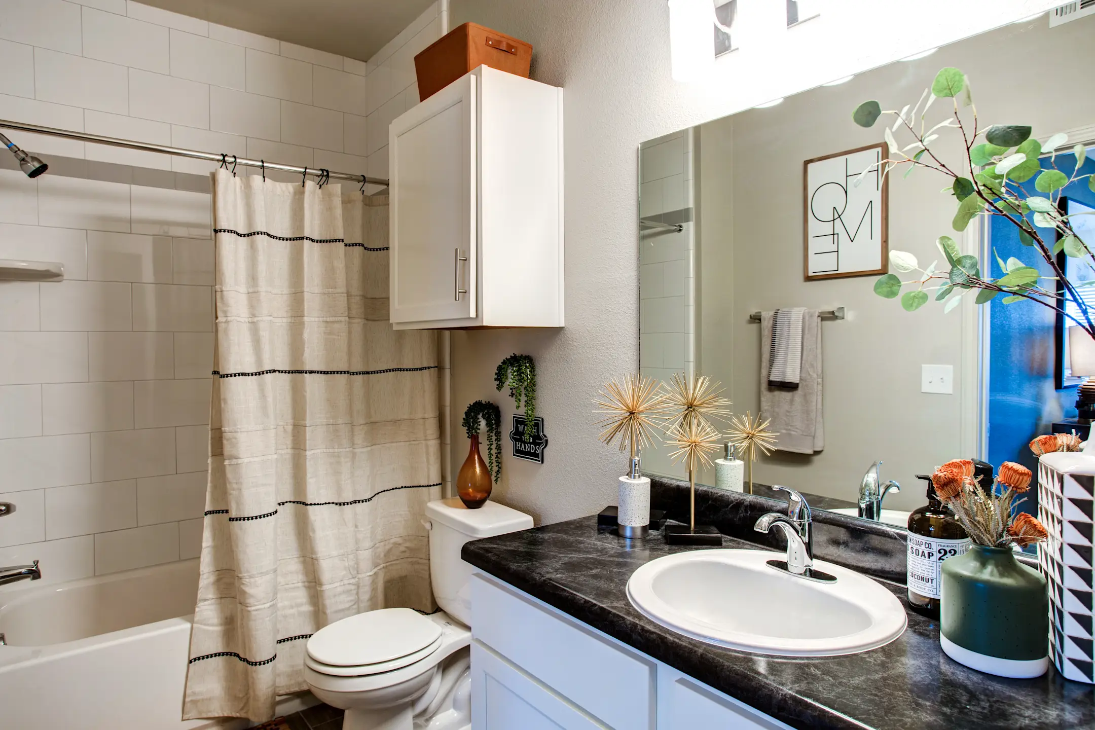 Bathroom - Cedar Ridge Apartments - Tulsa, OK