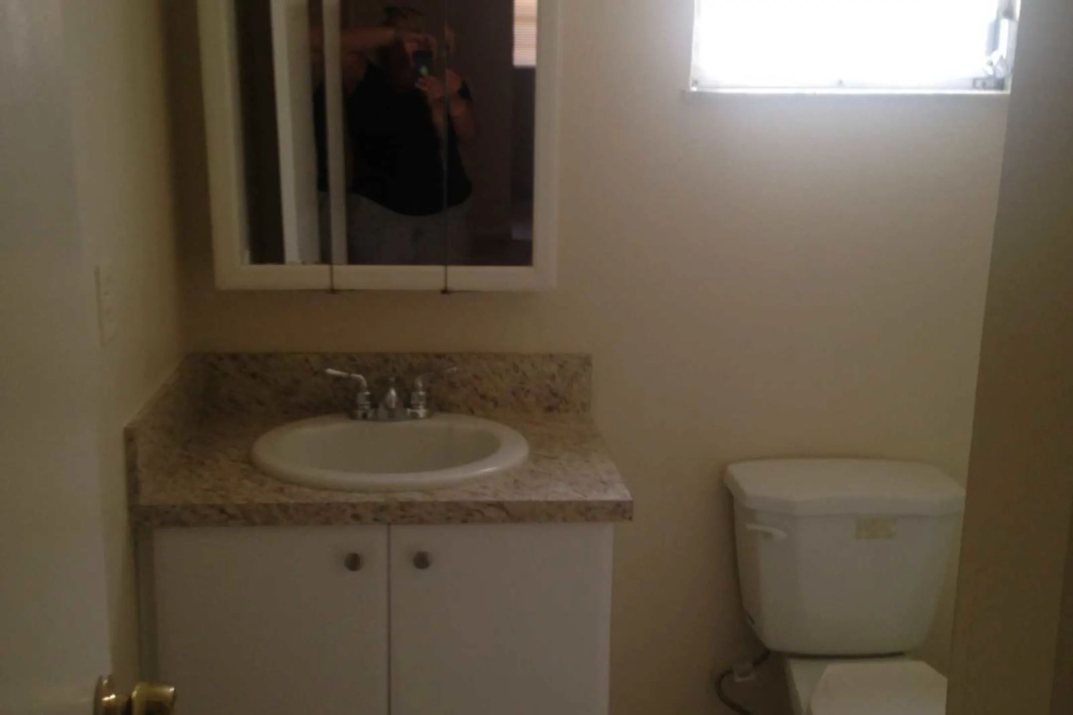 Bathroom - Jade-Lynn Apartments - Hollywood, FL