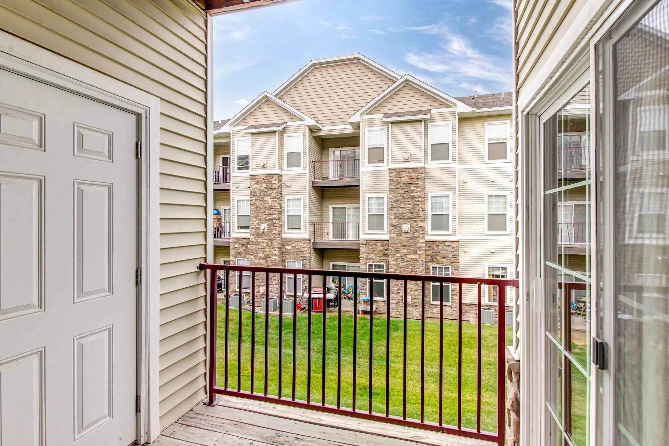 Building - The Woodland Reserve Apartments - Ankeny, IA