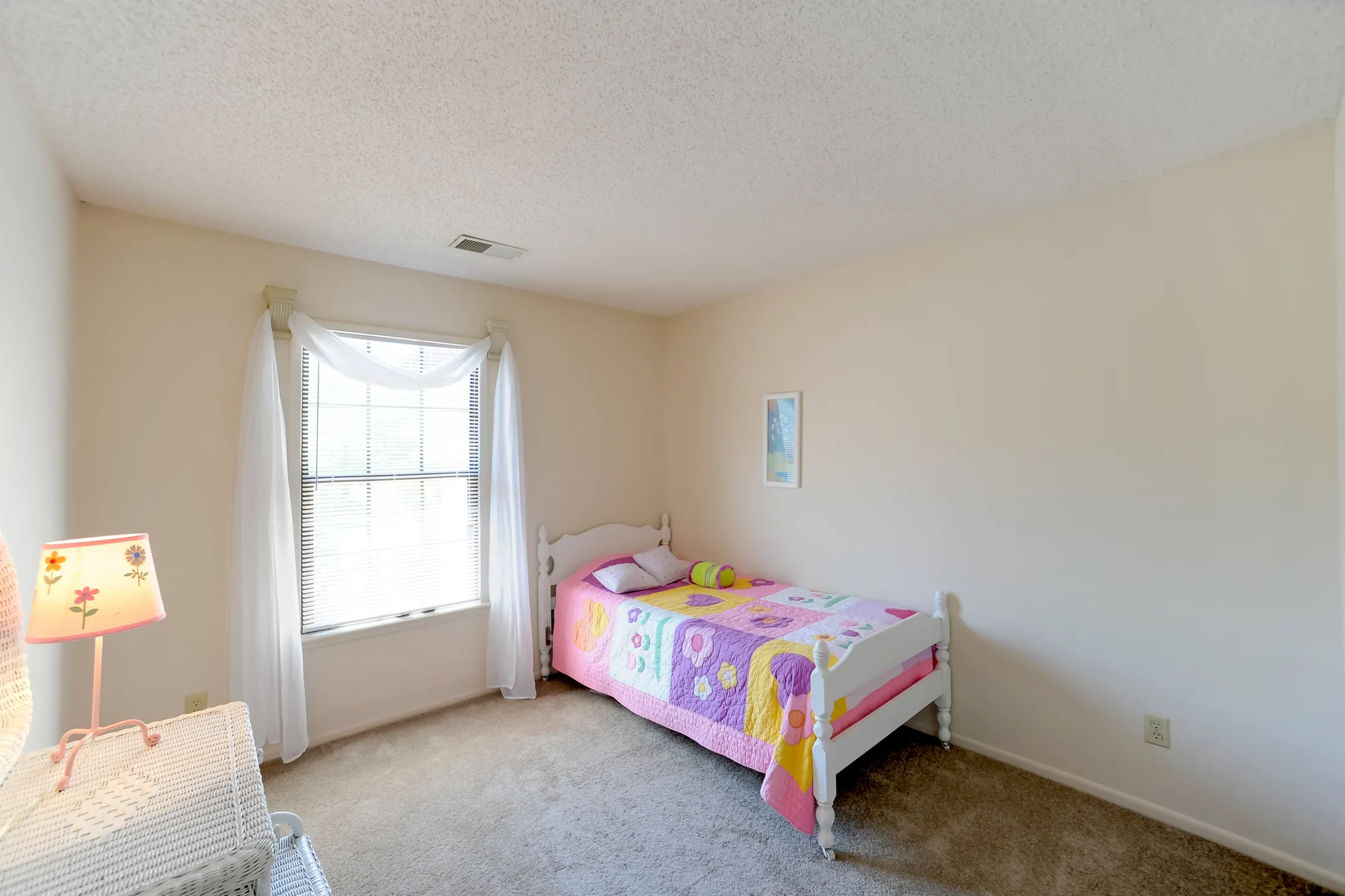 Bedroom - Mission Viejo Villas - Evansville, IN