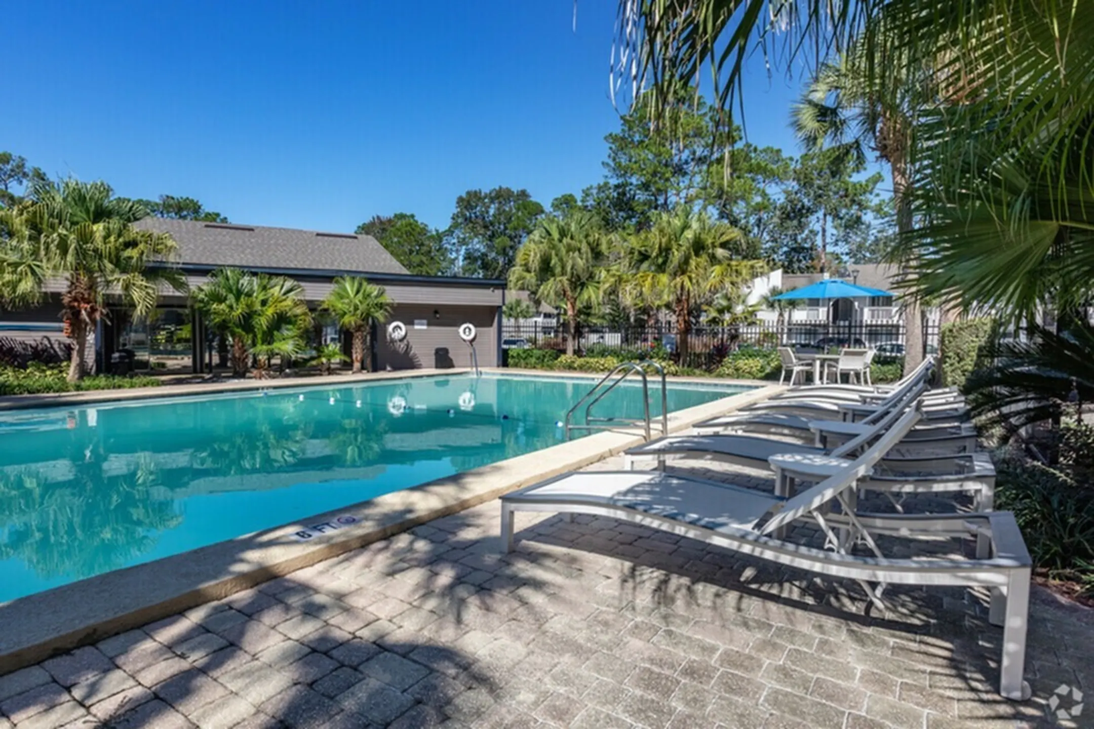 Pinebrook Apartments - Jacksonville, Fl 32217