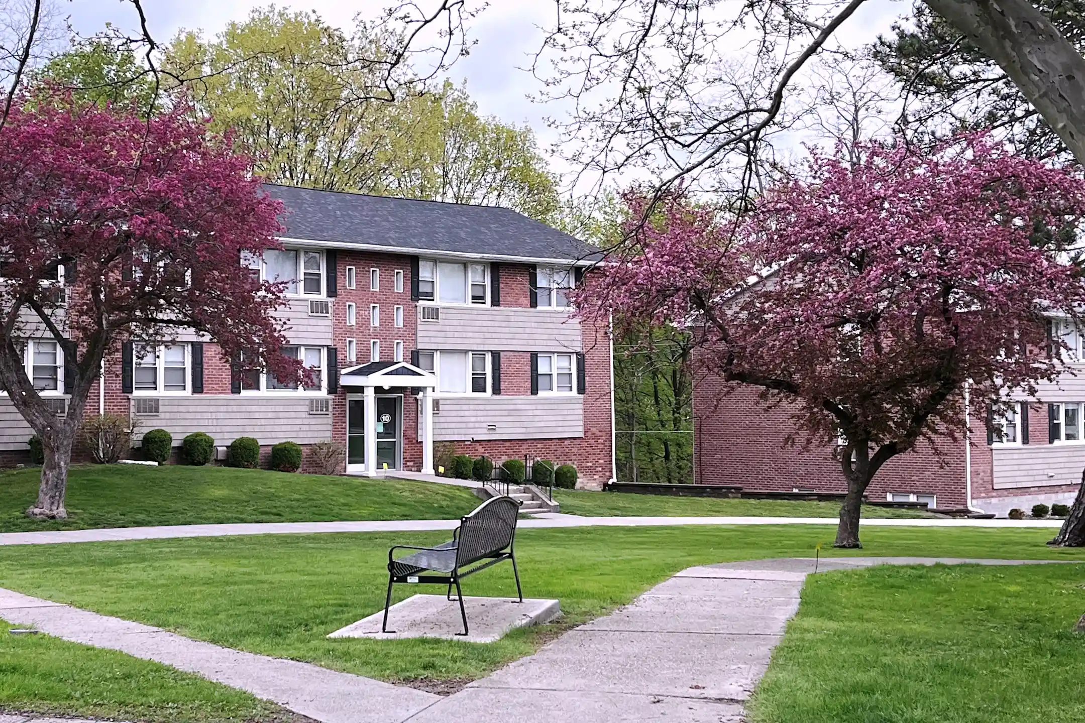 Riverhill Apartments Apartments Menands, NY 12204