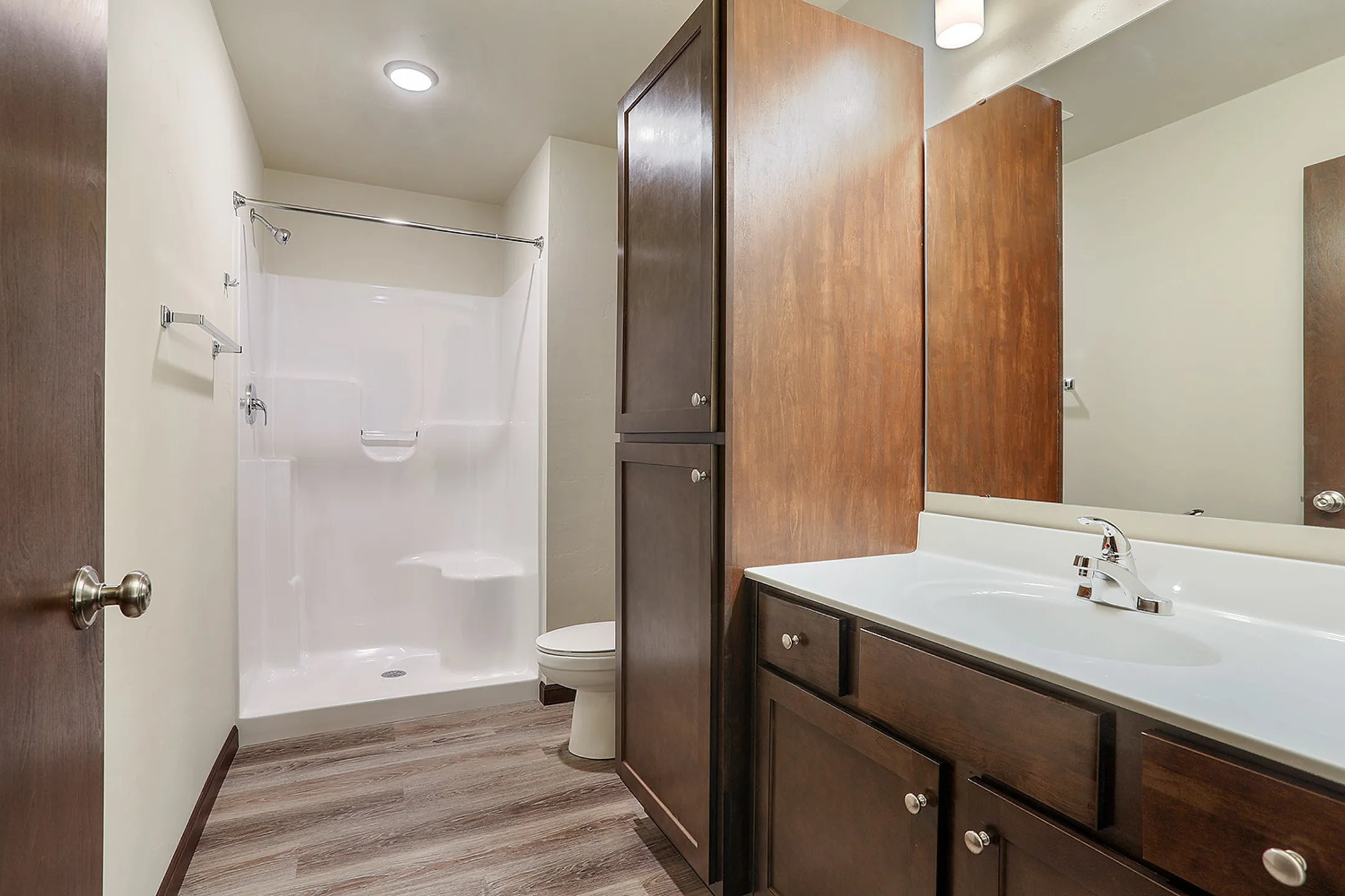 Sand Lake Apartments 3000 Quarry Park Dr. De Pere, WI Apartments