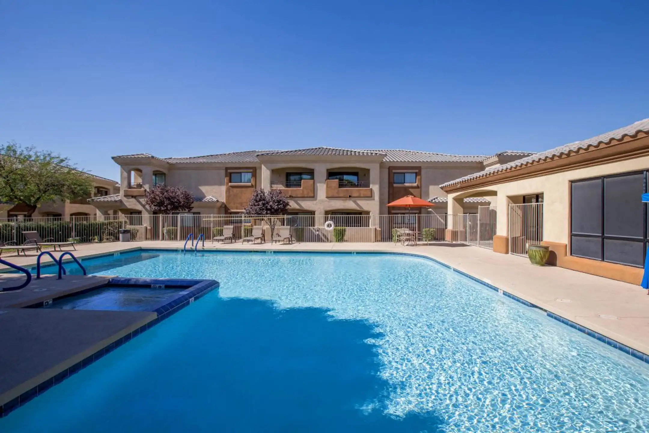 Sereno Townhomes Glendale, AZ 85302