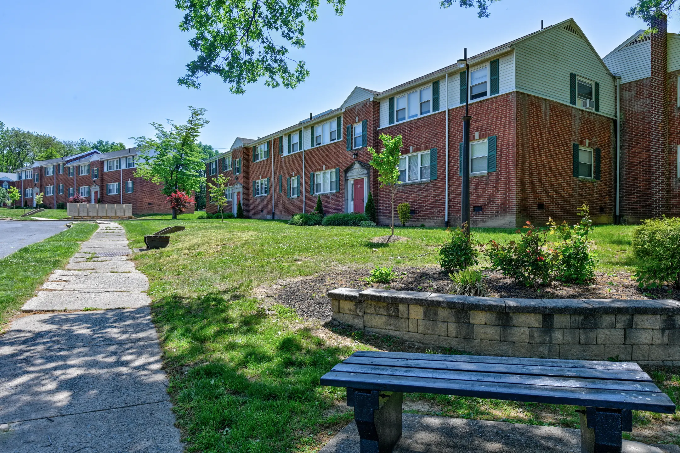 Wyomissing Gardens 1100 E Wyomissing Blvd Reading, PA Apartments