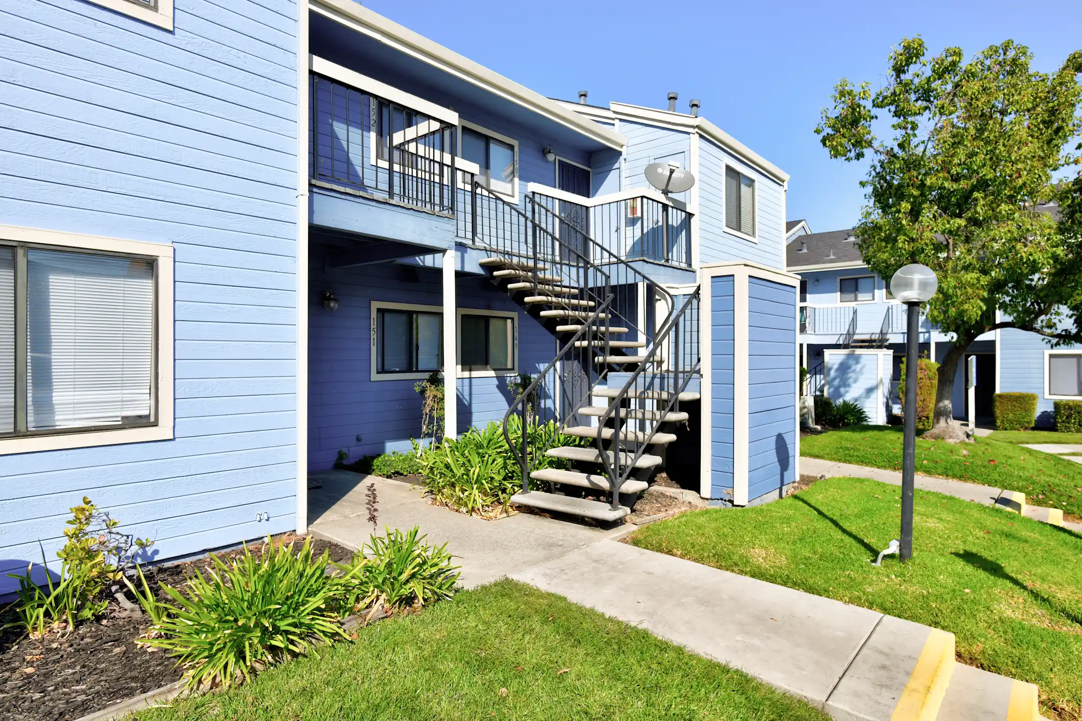 Mosaic Apartments 1128 E Leland Rd Pittsburg, CA Apartments for