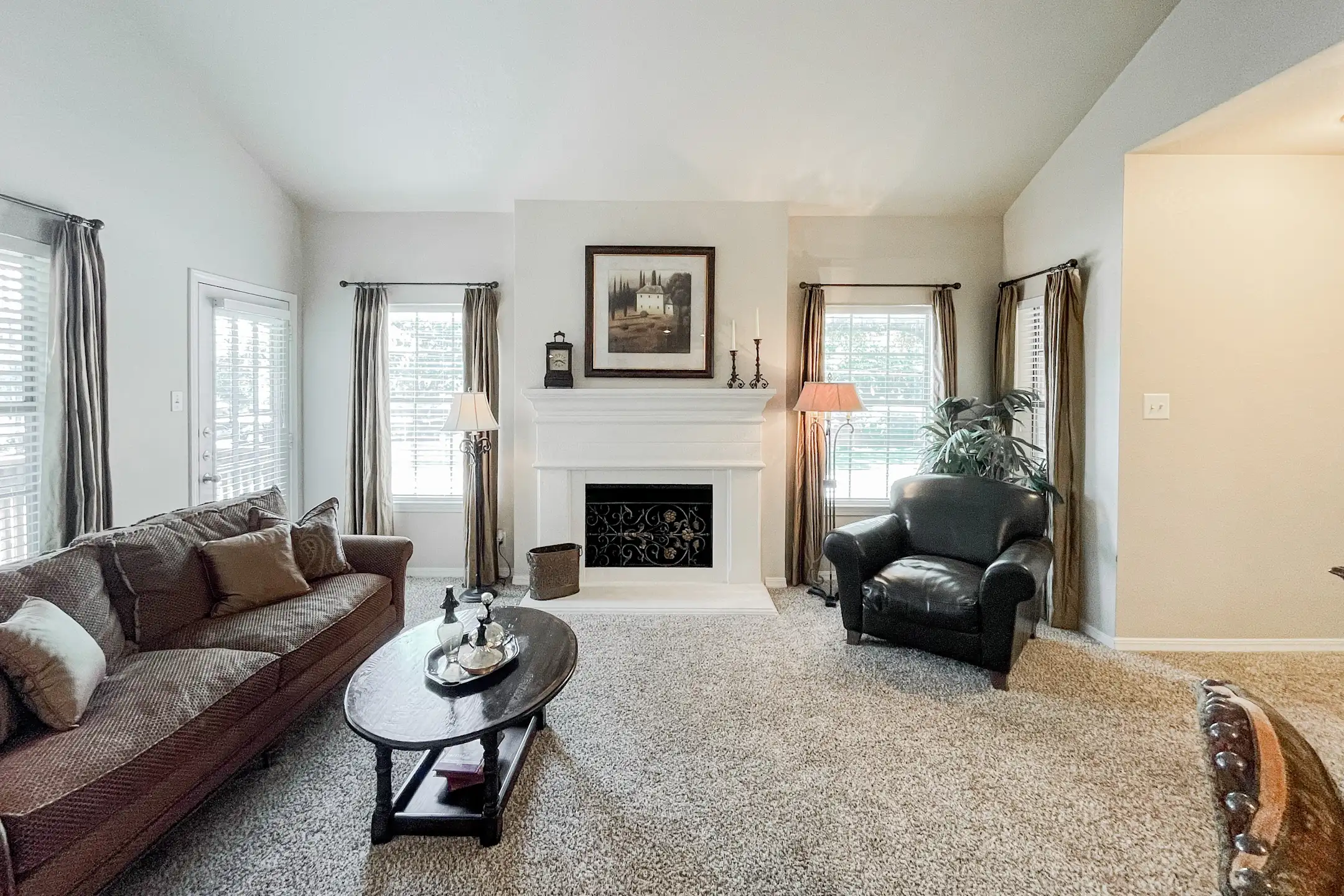 Living Room - Saddlebrook - Dallas, TX