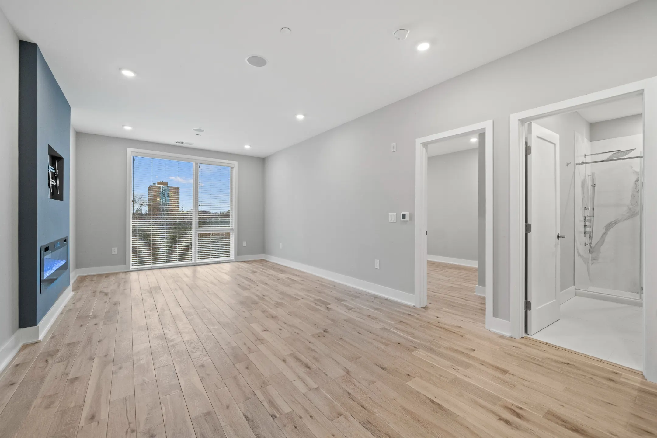 Bedroom - Veranda Apartments - Philadelphia, PA