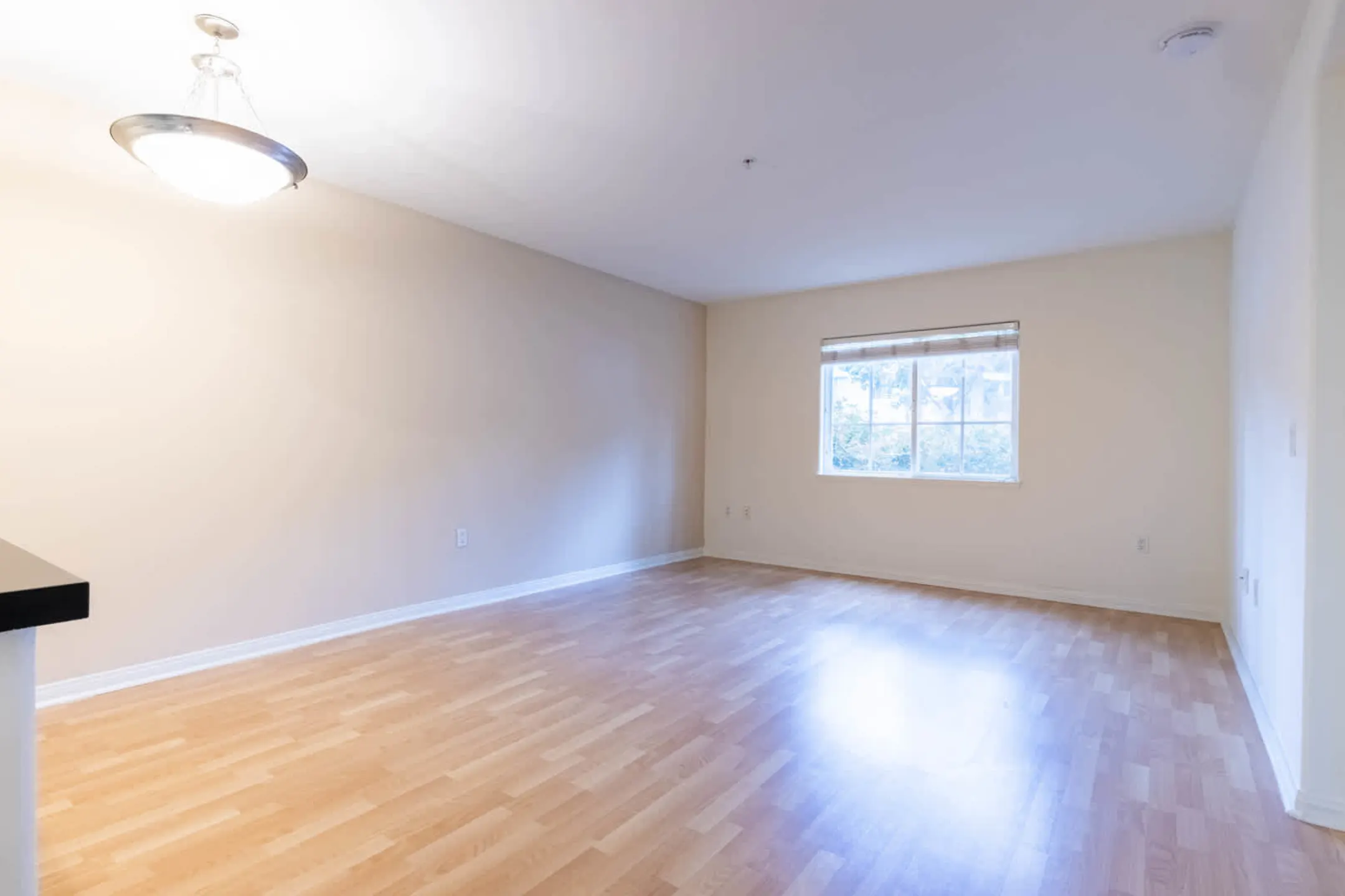 Westside Apartments Los Angeles, CA 90066