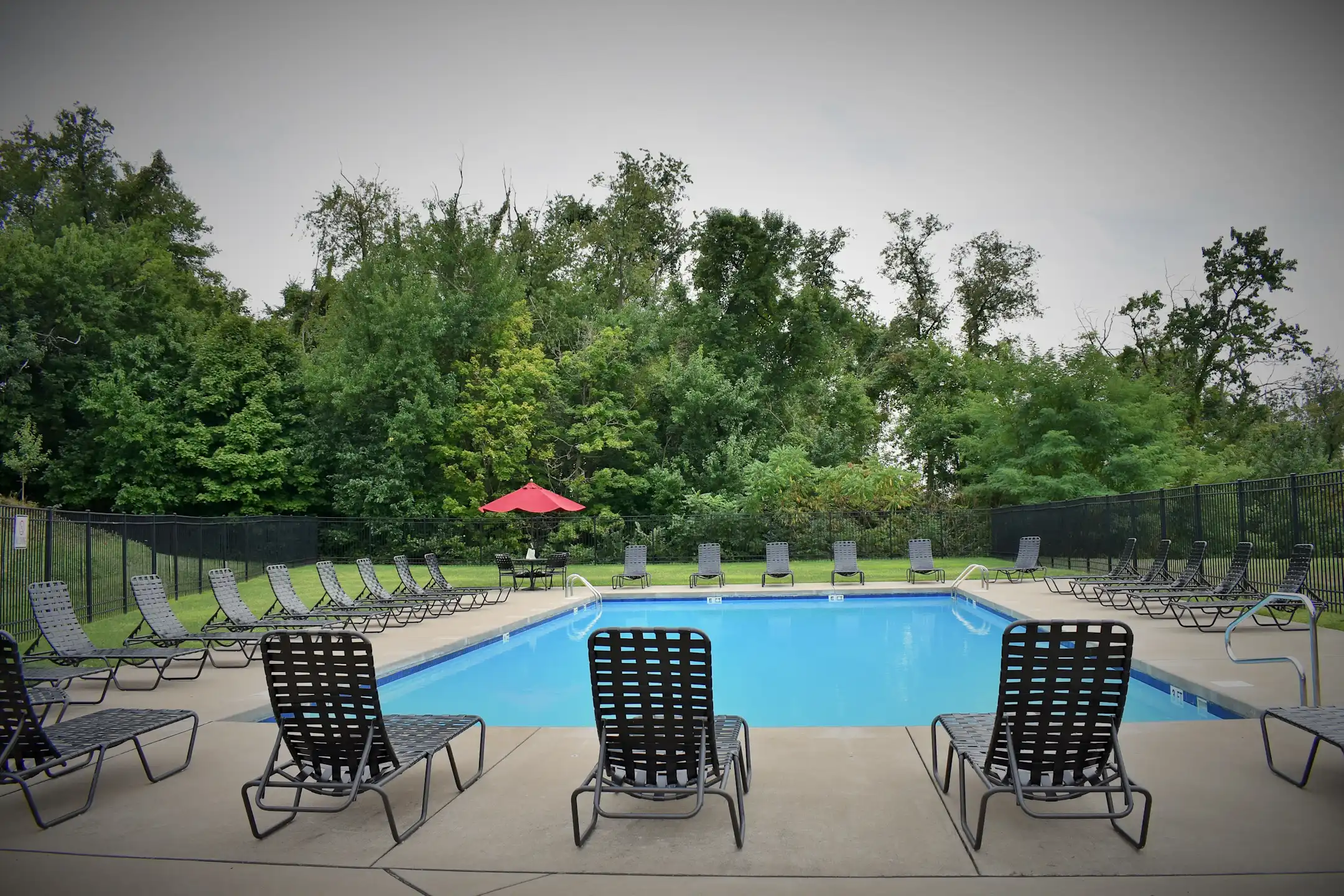 Parkside Estates 202 Ketchum Dr Canonsburg, PA Apartments for Rent