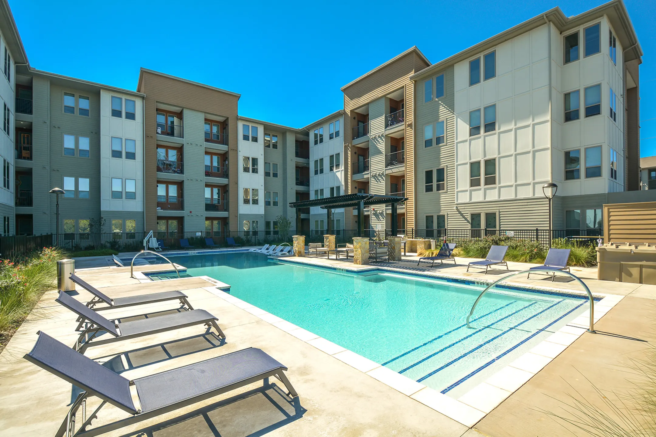 The Stella Apartments - San Antonio, TX 78220