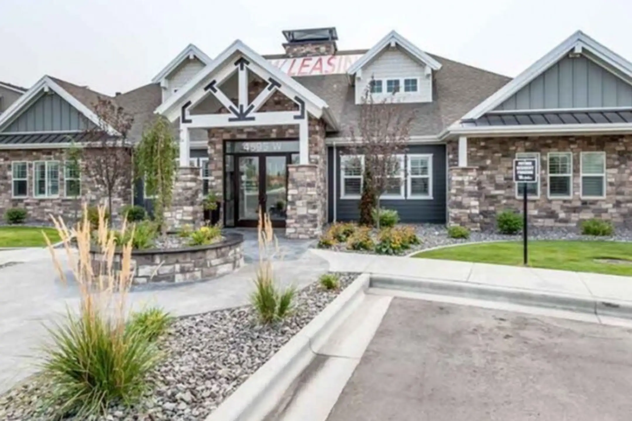 The Kensington Apartments at North Pointe 7410 W Saxton Dr Boise