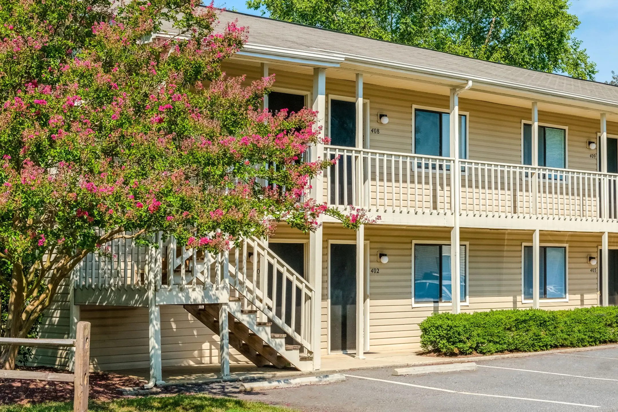 Building - Stonewood Apartments - Mooresville, NC