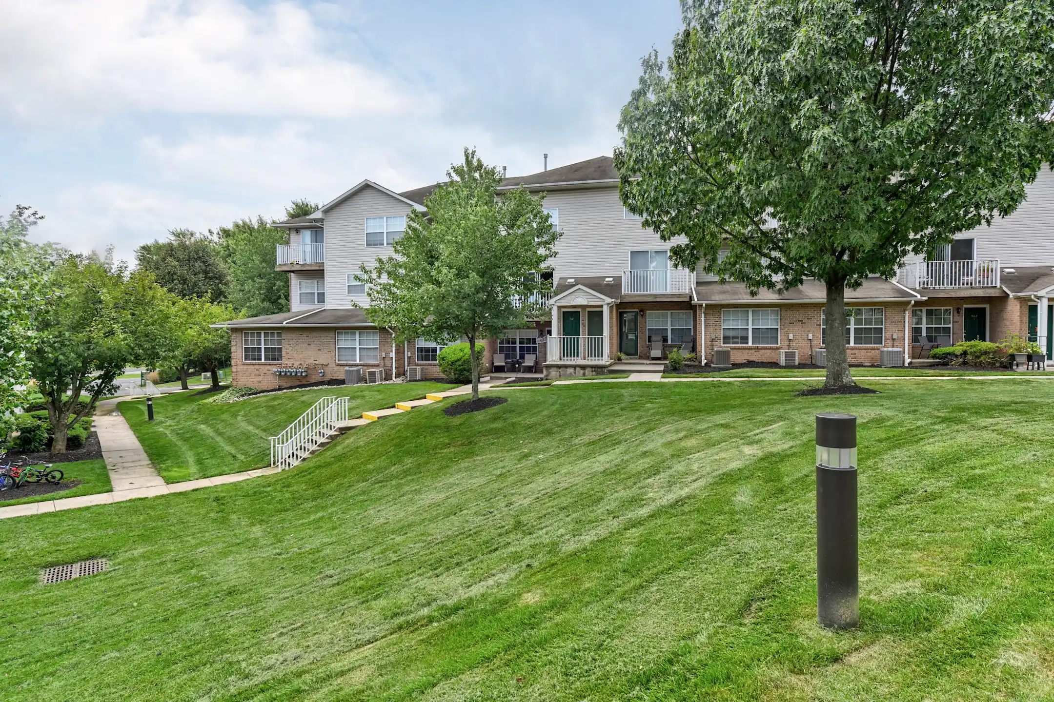 Whiton Hills 804 Bermuda Dr Branchburg, NJ Apartments for Rent Rent.