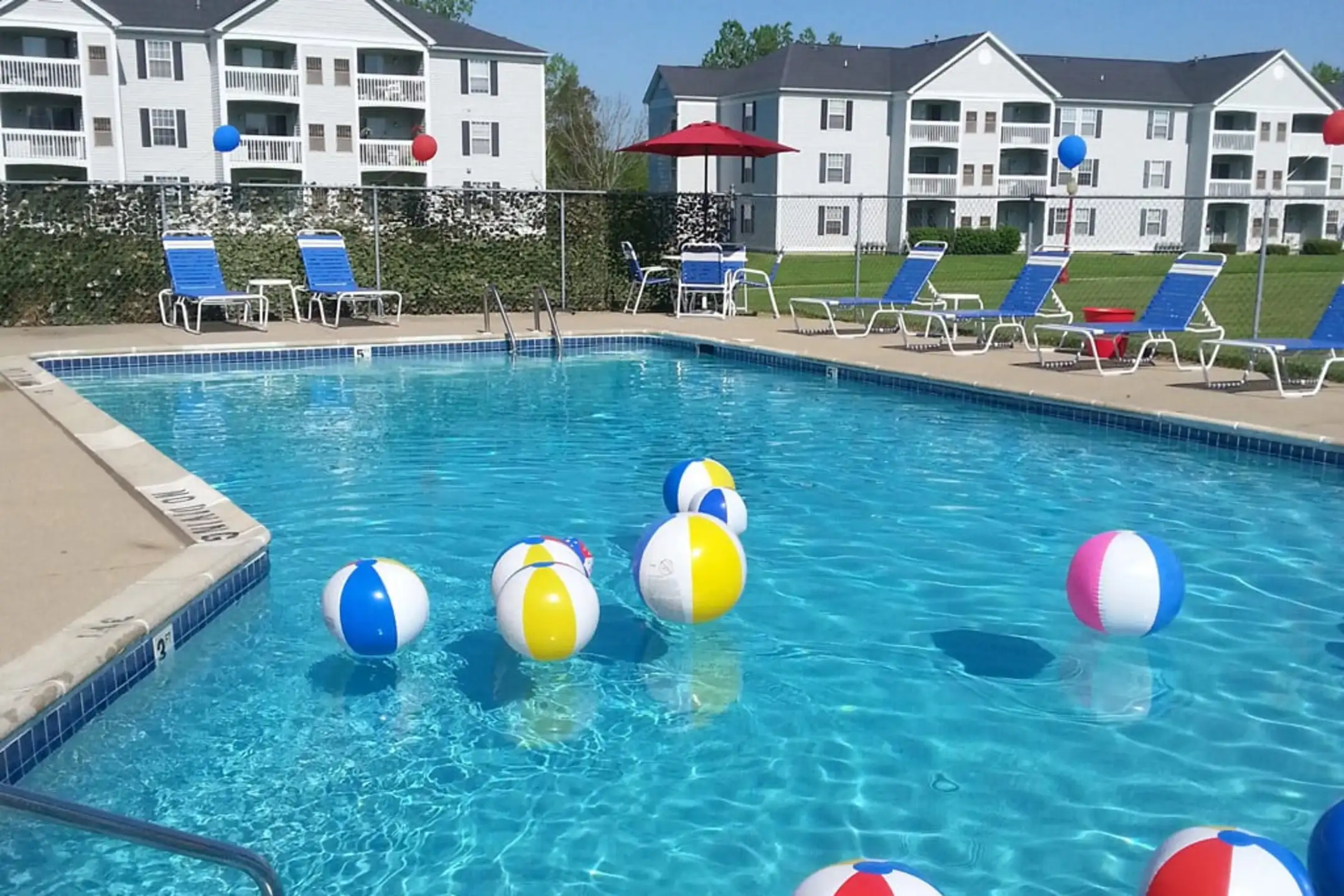 Fairfax Apartments Apartments Lansing, MI 48917