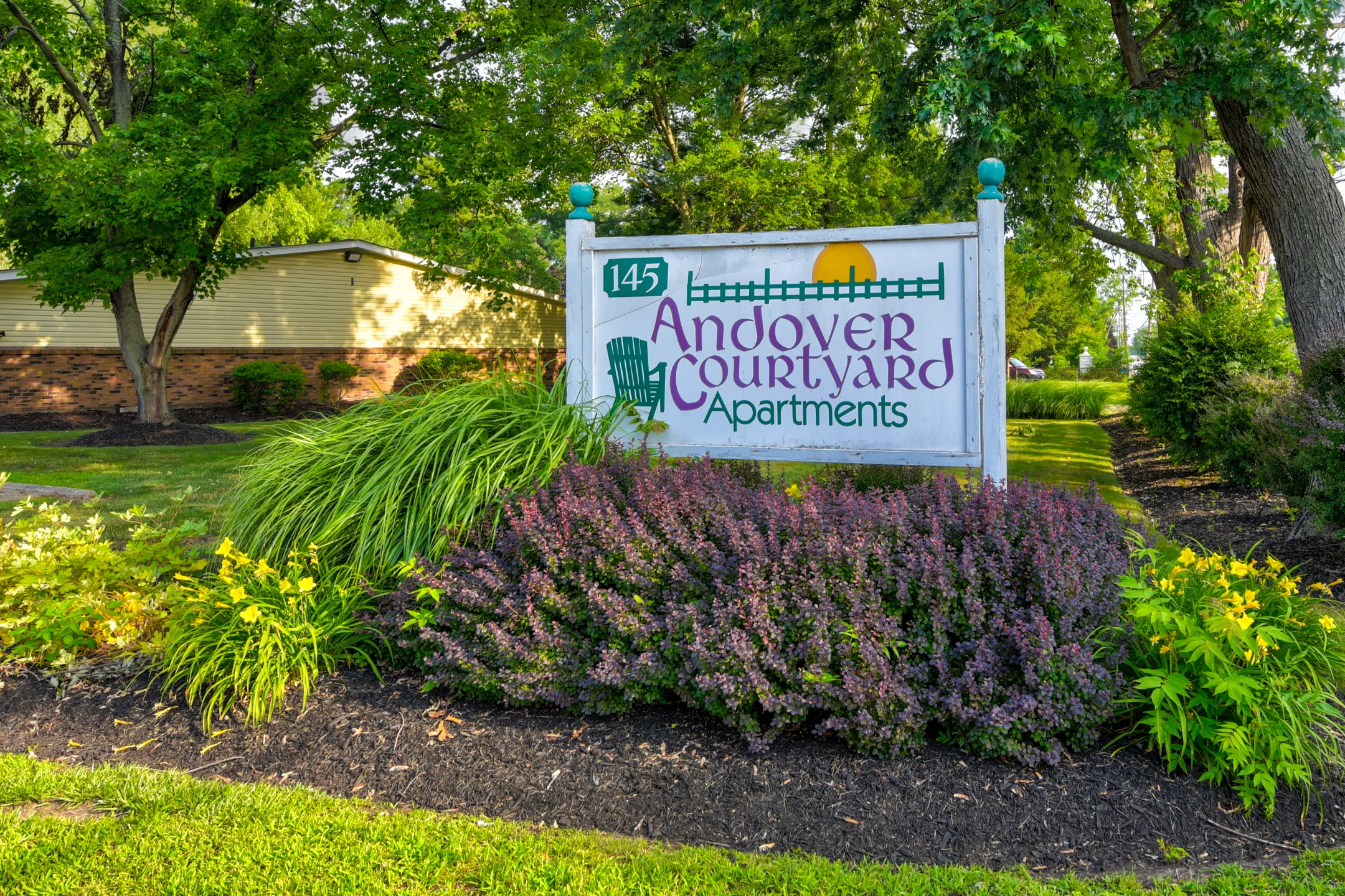 Andover Courtyard Apartments Apartments Painesville, OH 44077