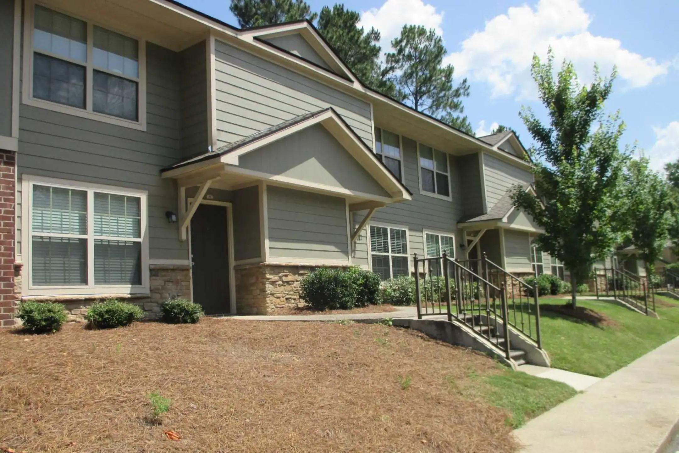 Clover Leaf Apartments - Phenix City, AL