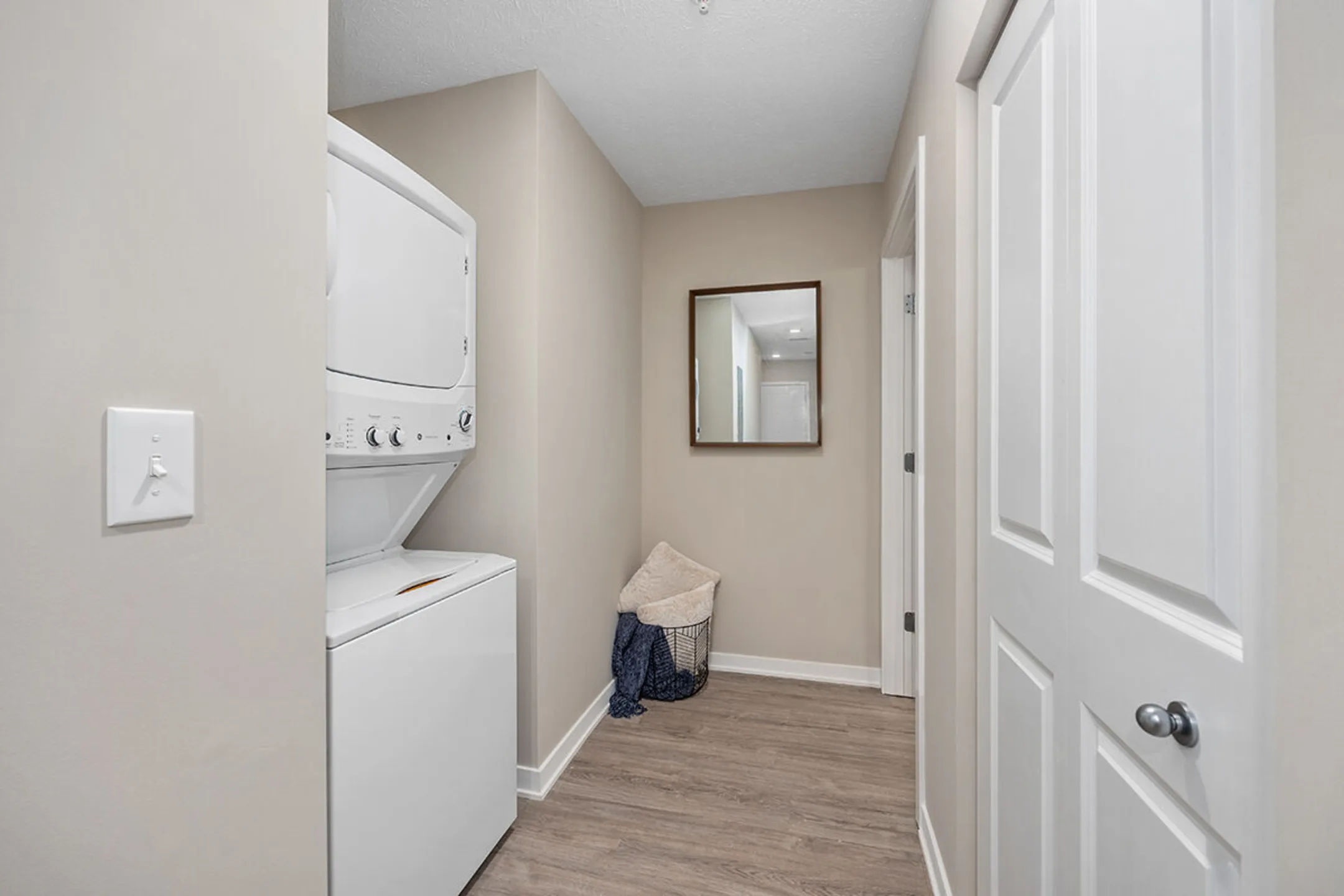 The Summit Apartments 421 N Willowbrook Rd Coldwater, MI Apartments