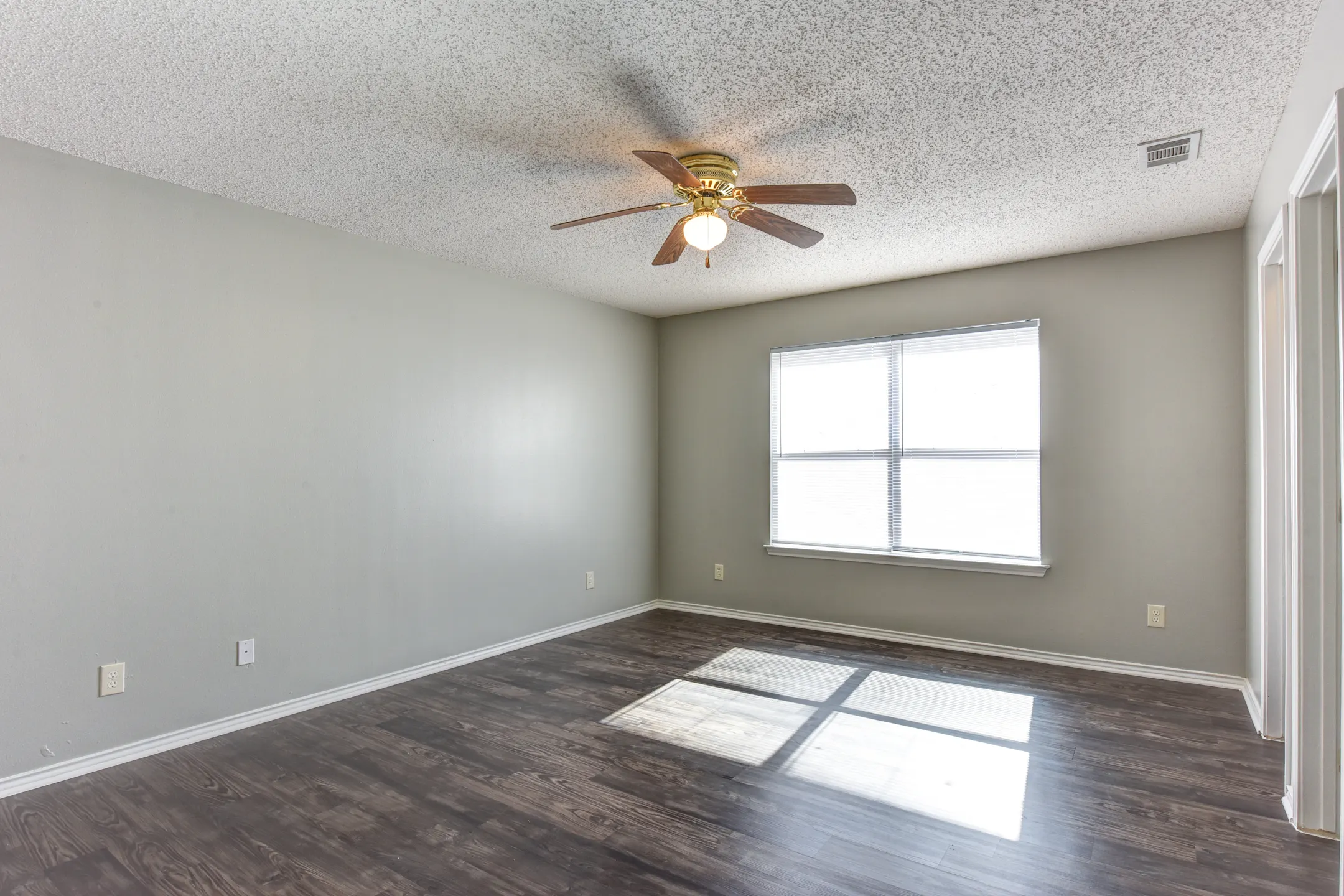 Bedroom - McIntyre Apartments - Edinburg, TX