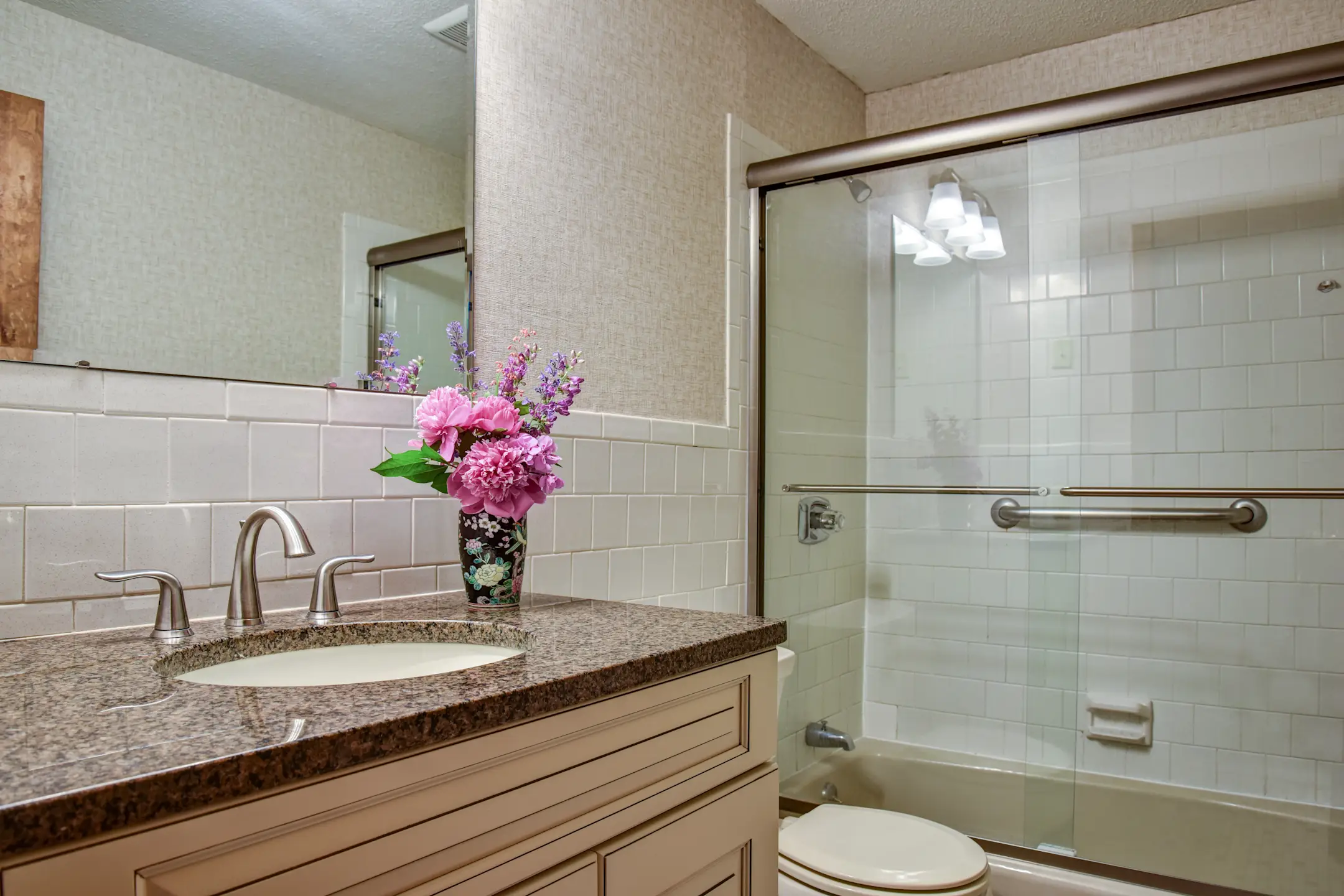 Putnam Village Apartments Foxboro, MA 02035