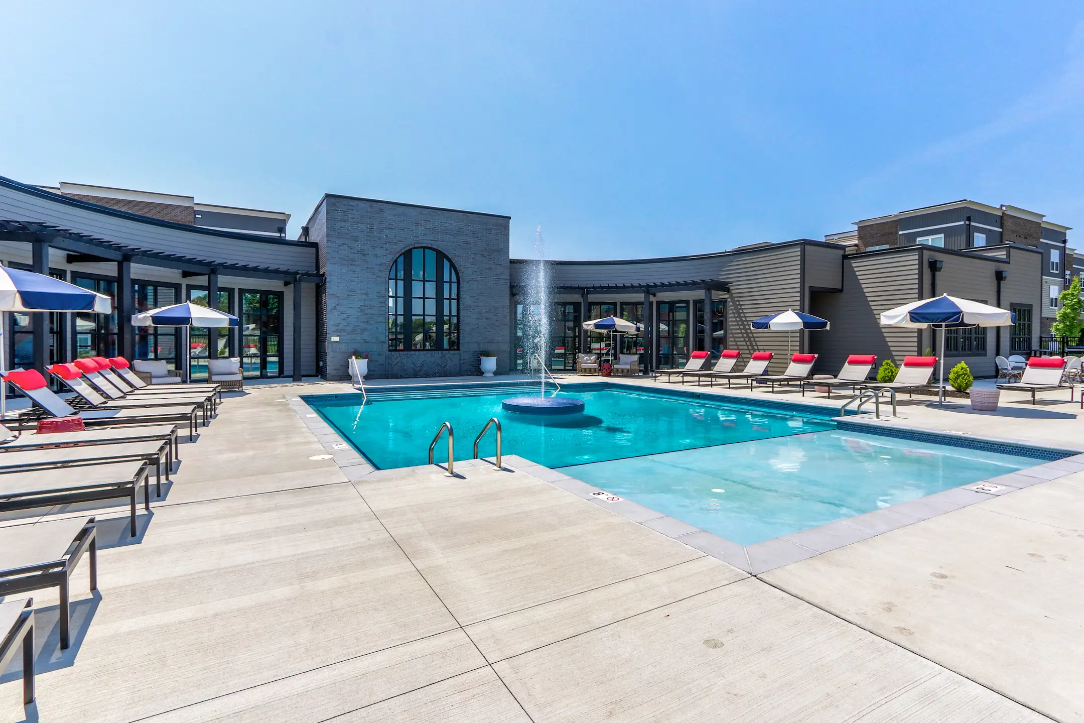 Hanover Park Apartments Columbus, OH 43204